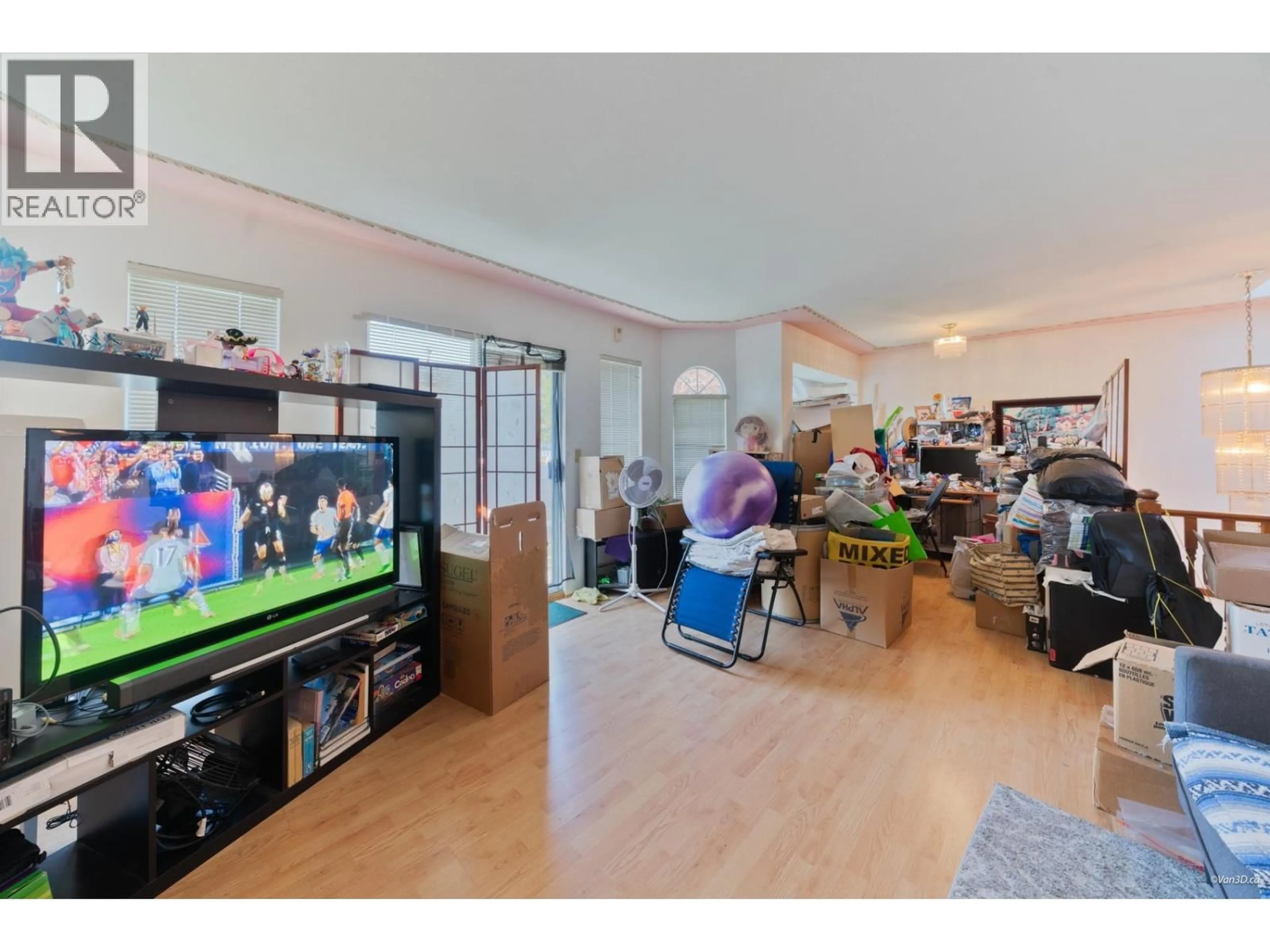 Unknown for 4366 VENABLES STREET, Burnaby British Columbia V5C3A2