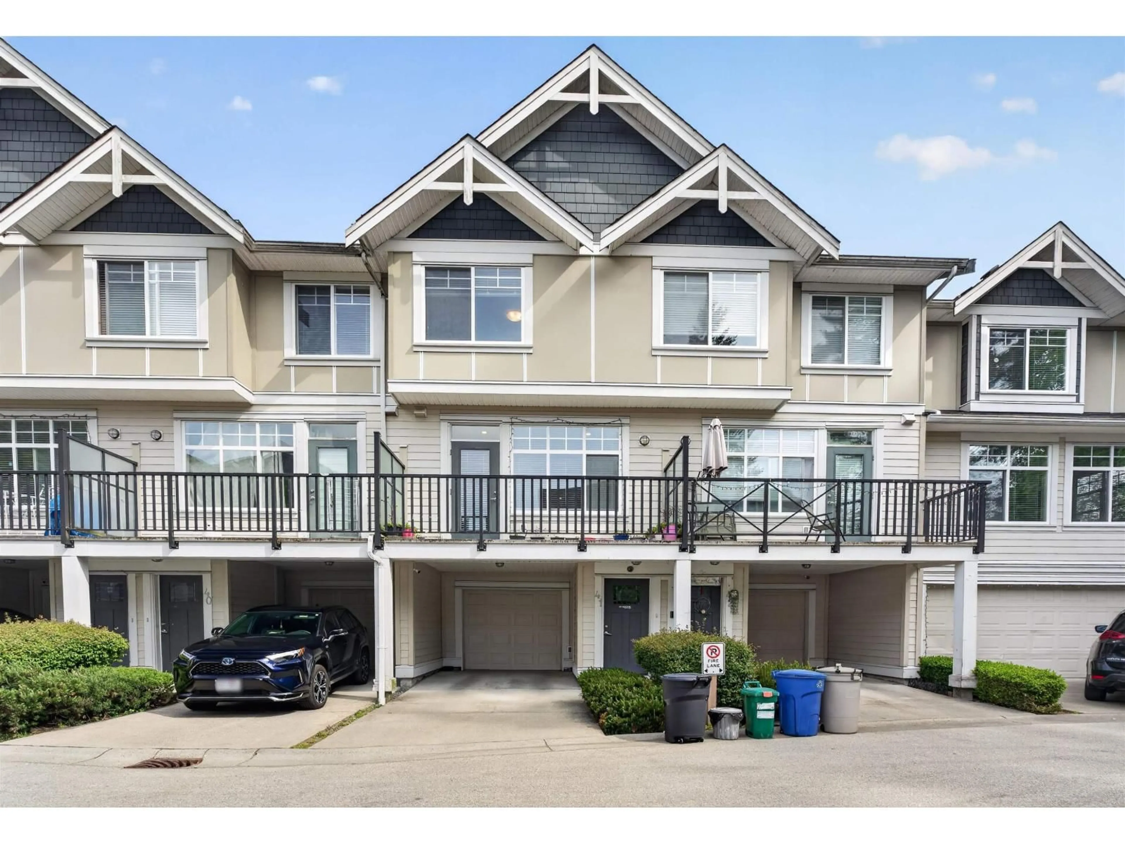 Home with vinyl exterior material, street for 41 - 12775 63 AVENUE, Surrey British Columbia V3X0E9