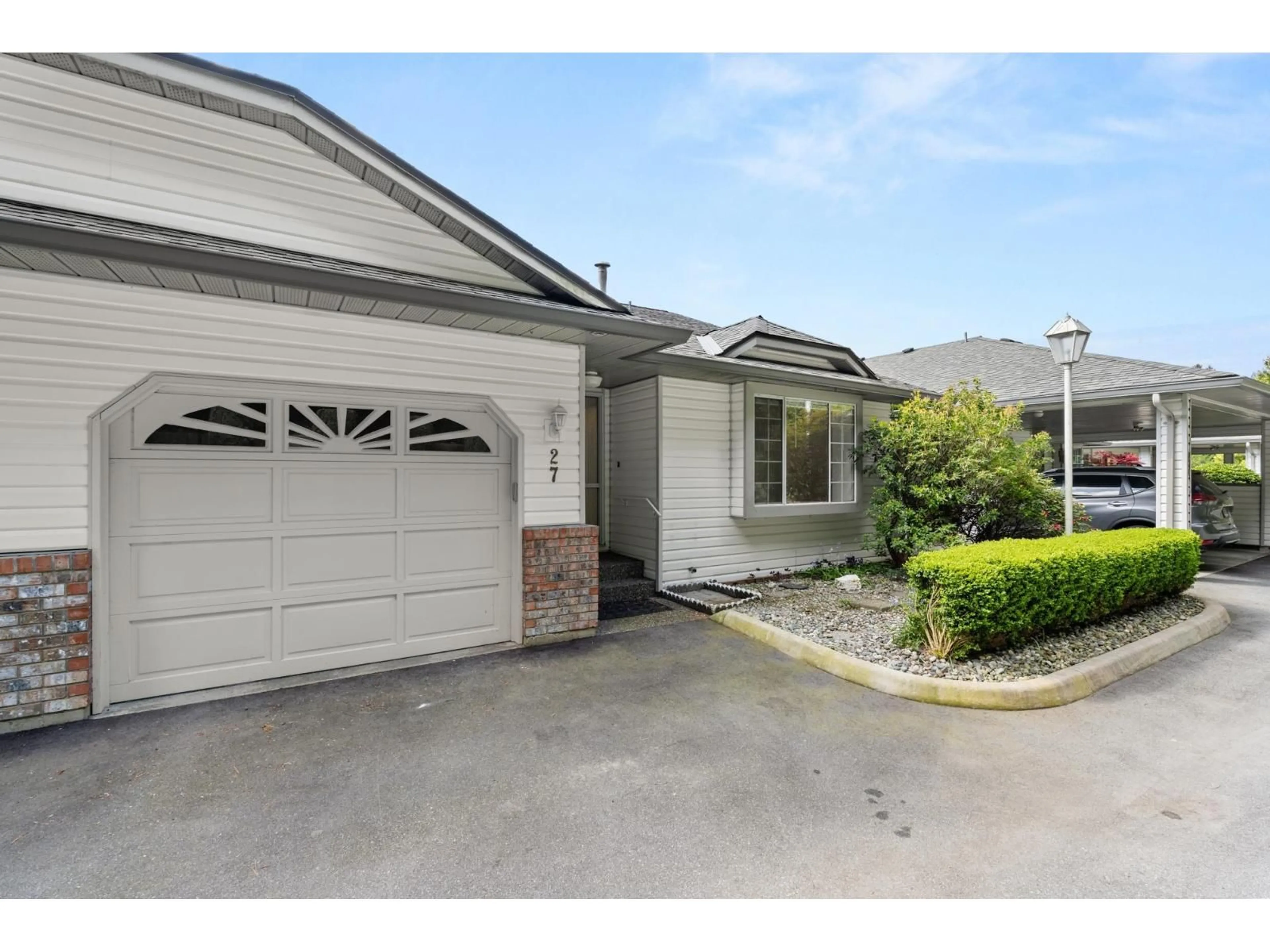 Unknown for 27 - 3351 HORN STREET, Abbotsford British Columbia V2S7J9