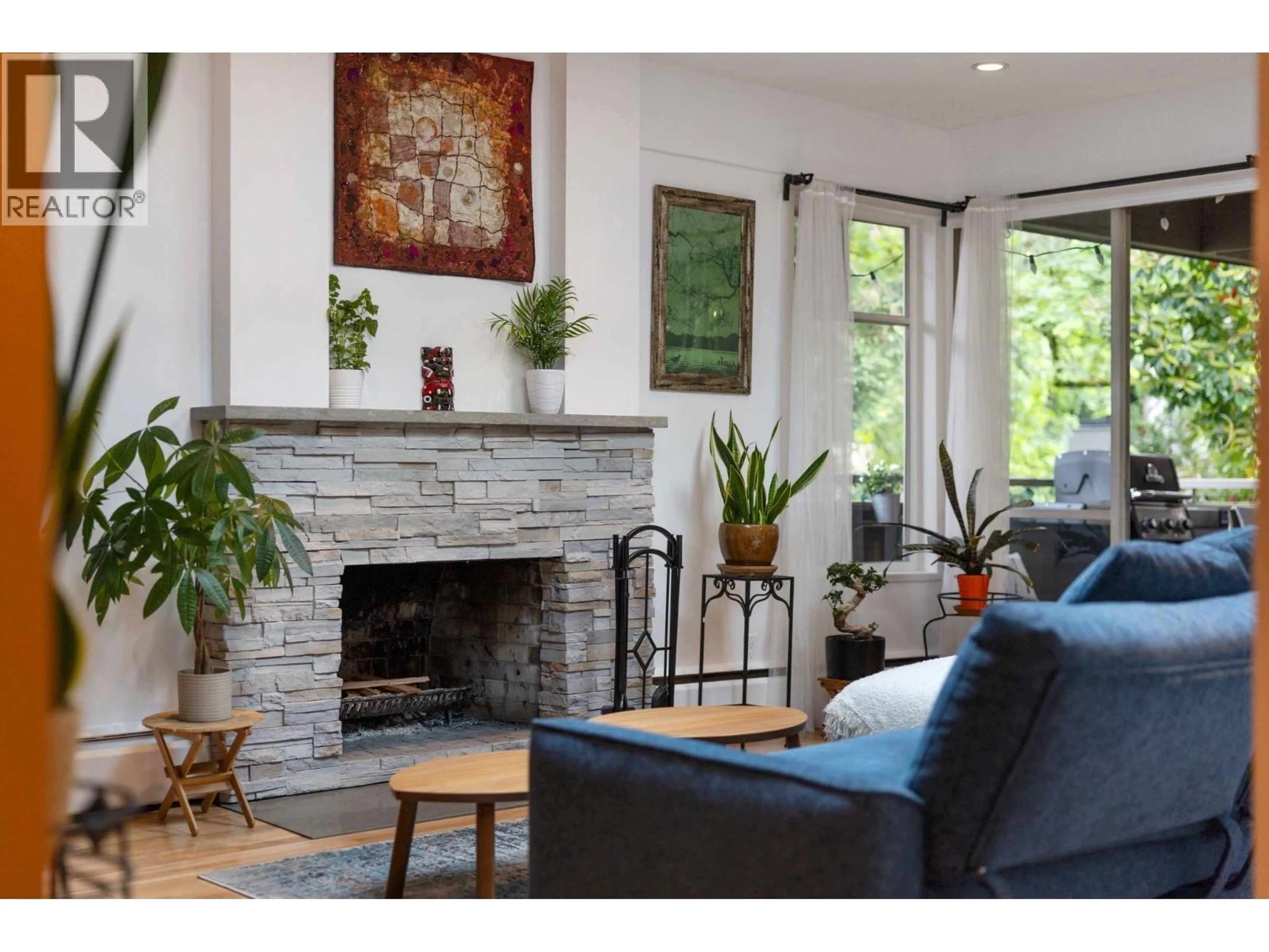 Living room with furniture, unknown for 304 - 1777 13TH AVENUE, Vancouver British Columbia V6J2H2