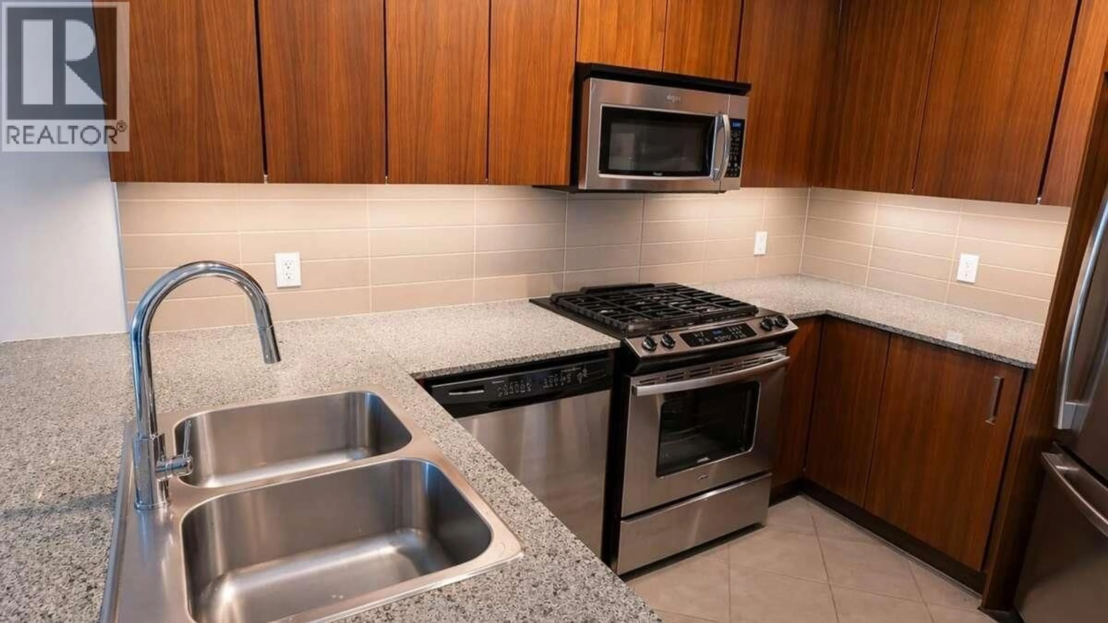 Standard kitchen, ceramic/tile floor for 405 - 5889 IRMIN STREET, Burnaby British Columbia V5J0C1