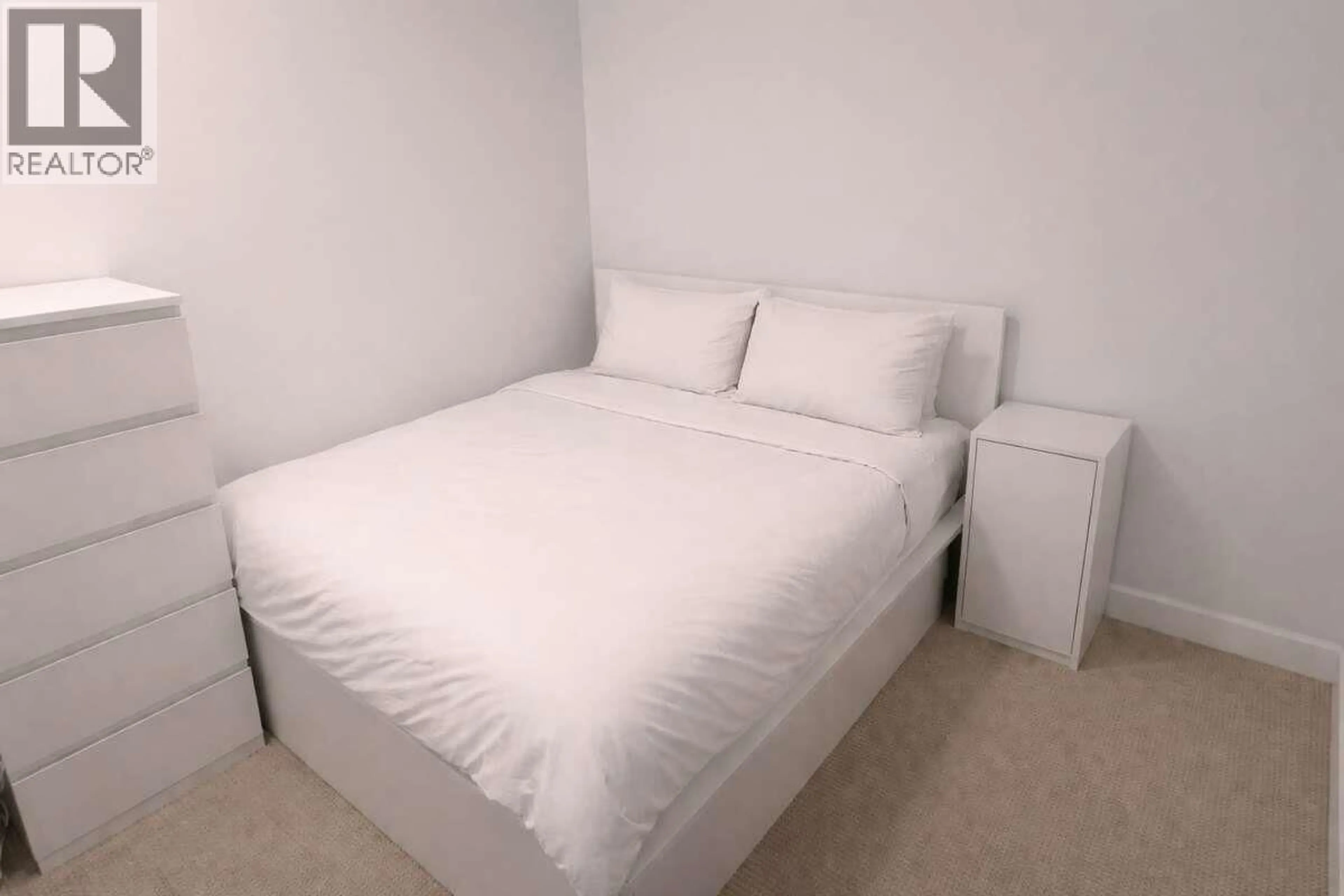 A pic of a room for 405 - 5889 IRMIN STREET, Burnaby British Columbia V5J0C1