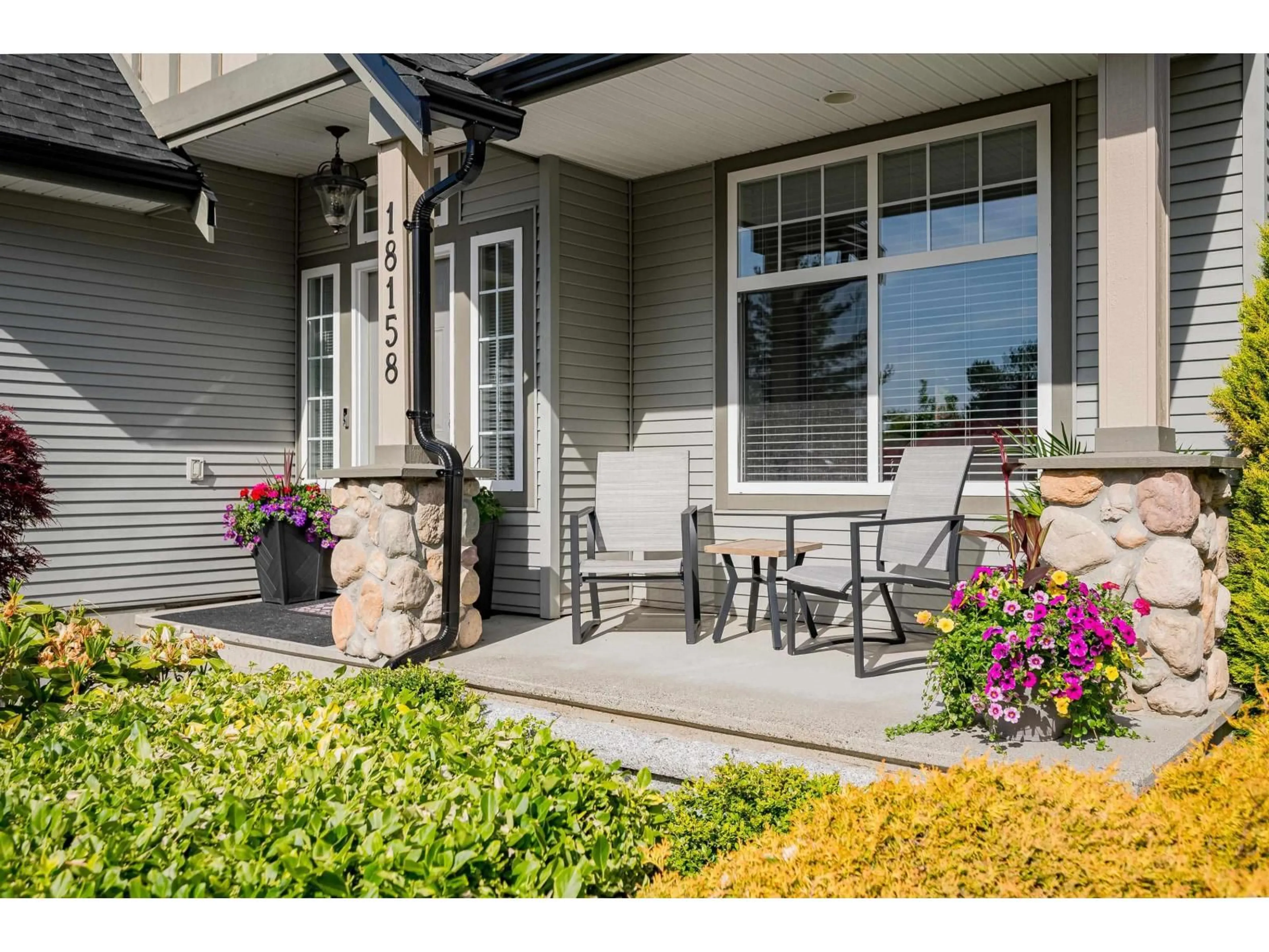 Patio, street for 18158 68A AVENUE, Surrey British Columbia V3S9C2