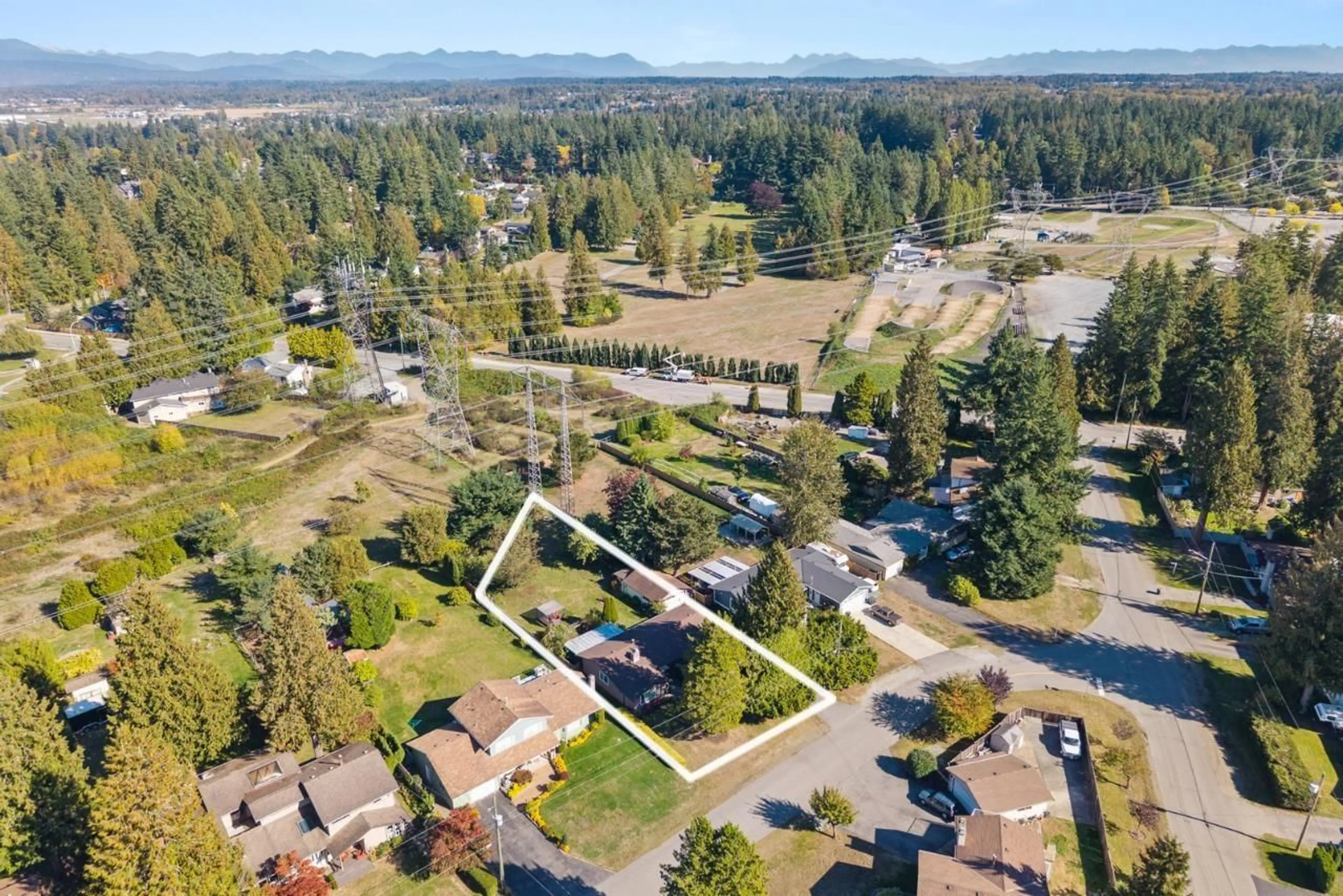 A pic from outside/outdoor area/front of a property/back of a property/a pic from drone, unknown for 20553 43A AVENUE, Langley British Columbia V3A3C7