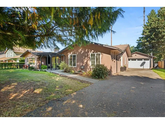 20553 43A AVENUE, Langley 2