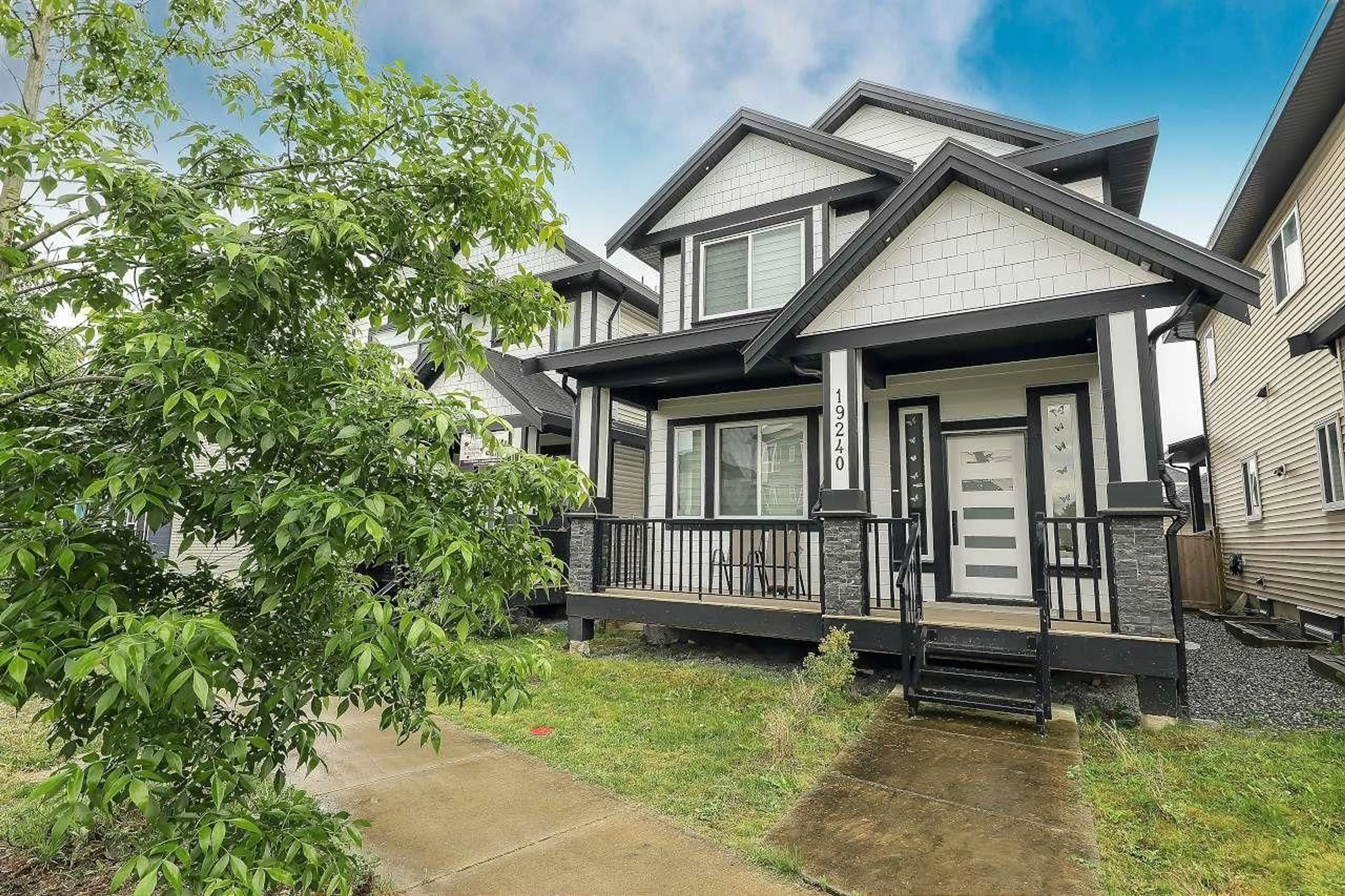 Home with vinyl exterior material, street for 19240 ALOHA DRIVE, Surrey British Columbia V4N6T9