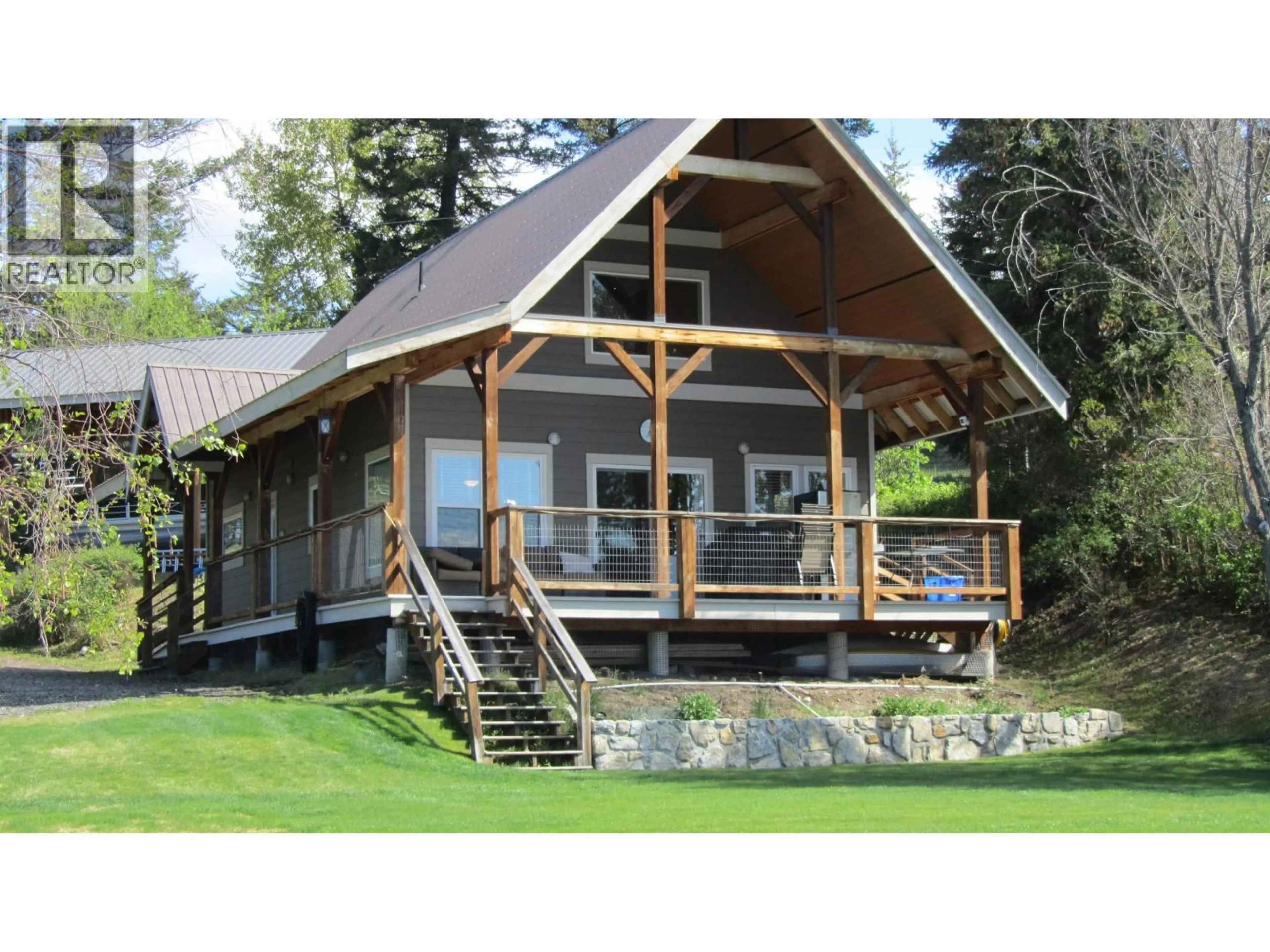 Home with vinyl exterior material, building for 3620 GUNN ROAD, Lac La Hache British Columbia V0K1T1