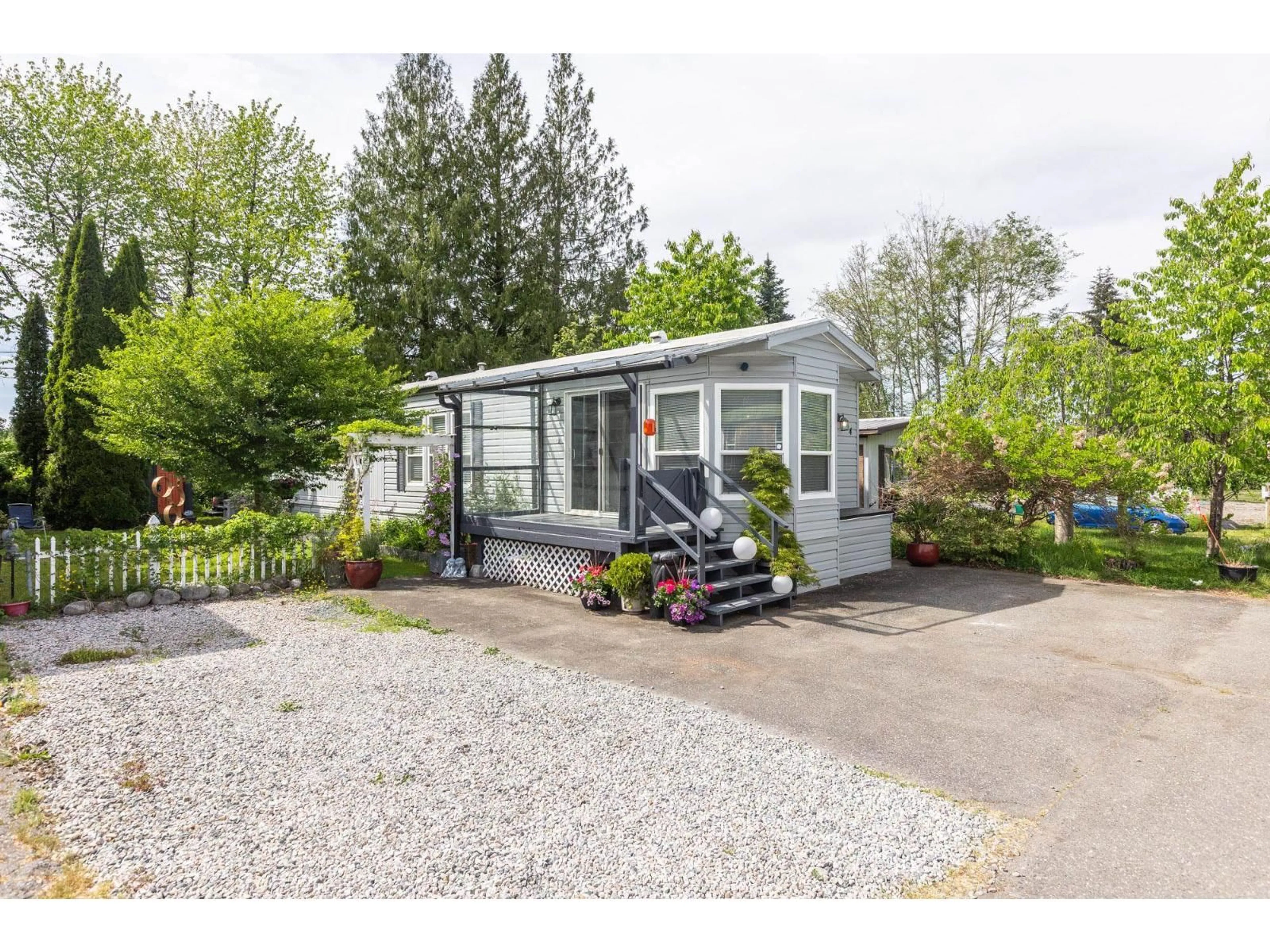 Unknown for 4 - 23387 70A AVENUE, Langley British Columbia V2Y2J2