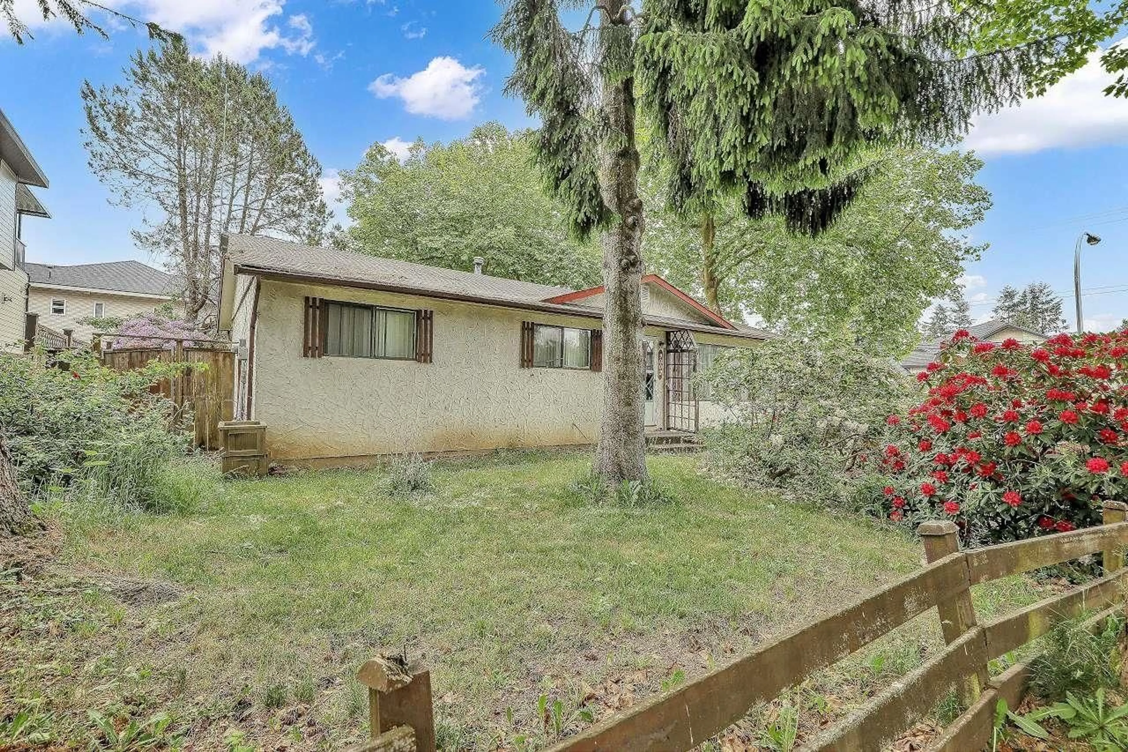 Unknown for 9002 BEN NEVIS CRESCENT, Surrey British Columbia V3V6K5