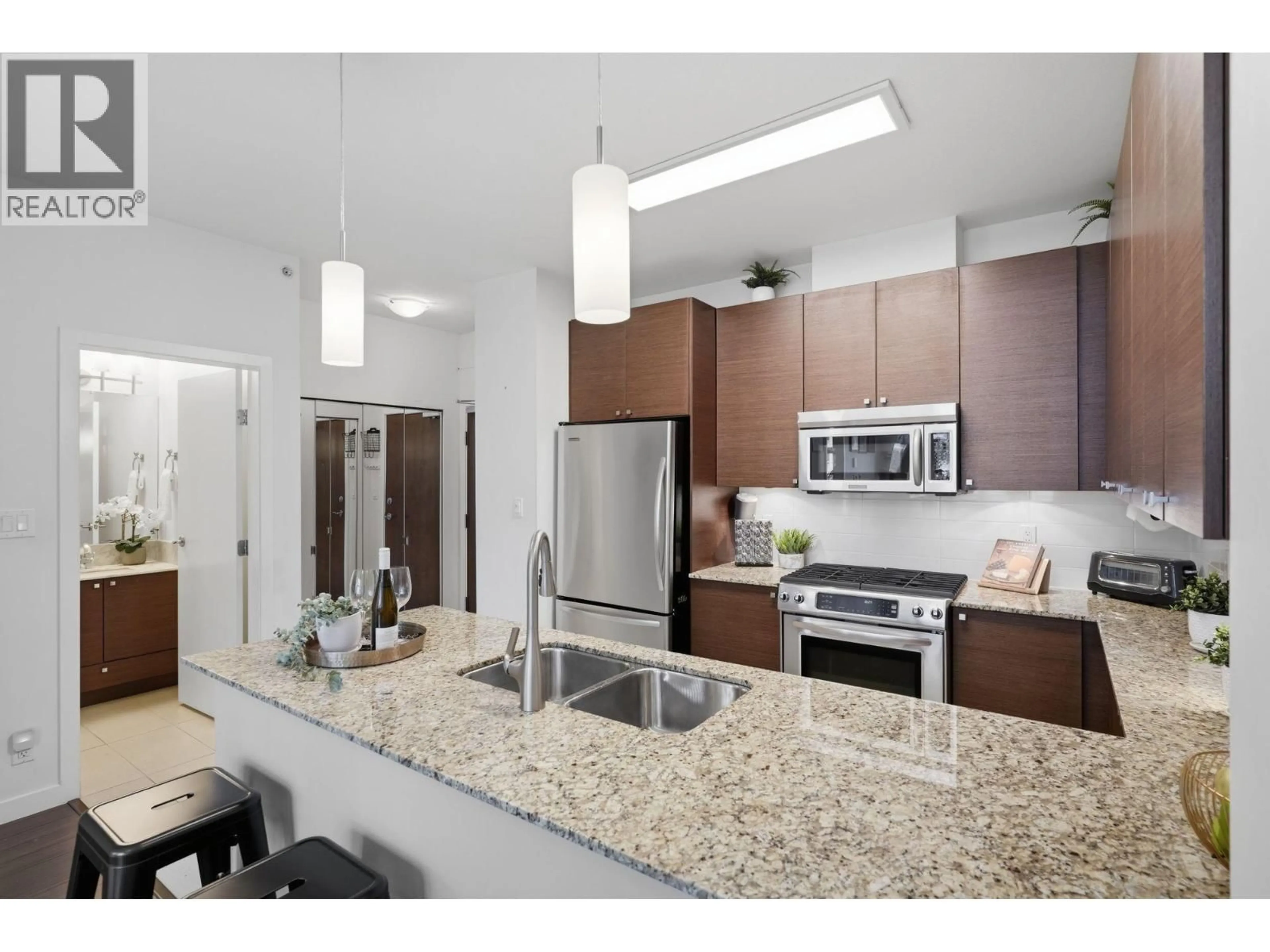 Open concept kitchen, unknown for 421 - 101 MORRISSEY ROAD, Port Moody British Columbia V3H0E6