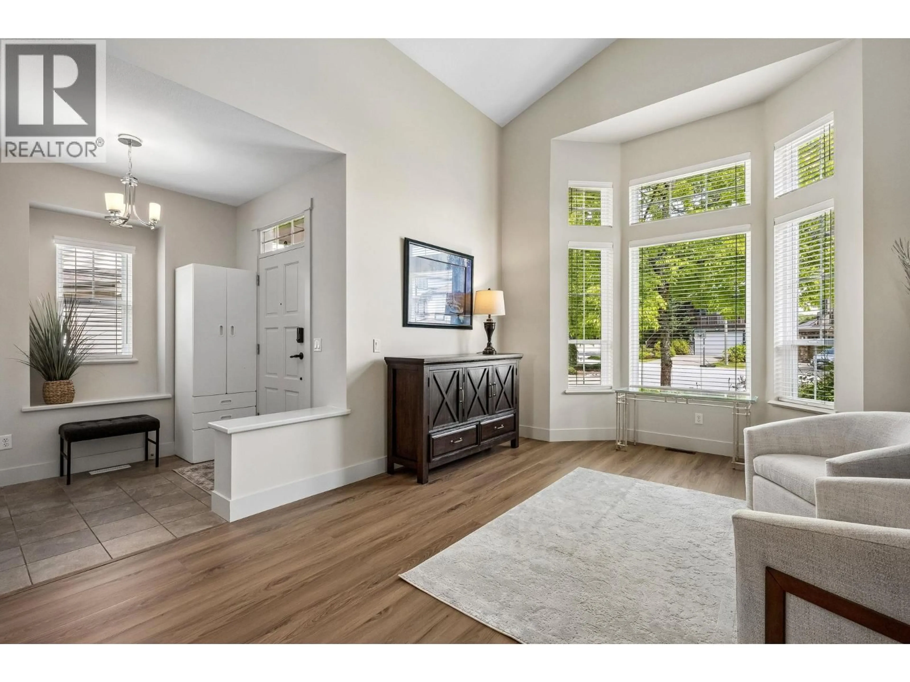 Indoor entryway for 109 CRANBERRY COURT, Port Moody British Columbia V3H0C4