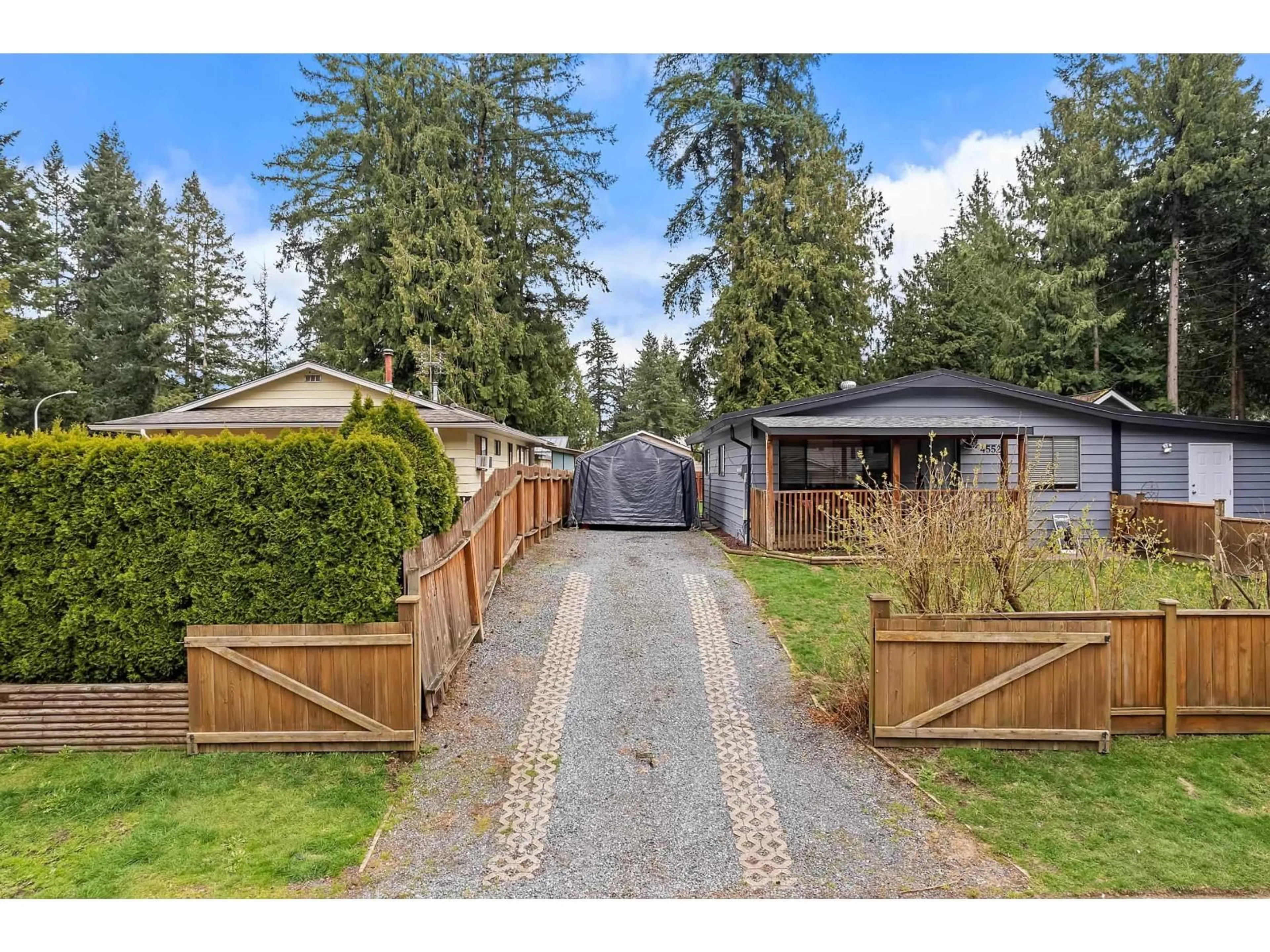 A pic from outside/outdoor area/front of a property/back of a property/a pic from drone, street for 4552 200A STREET, Langley British Columbia V3A6J7