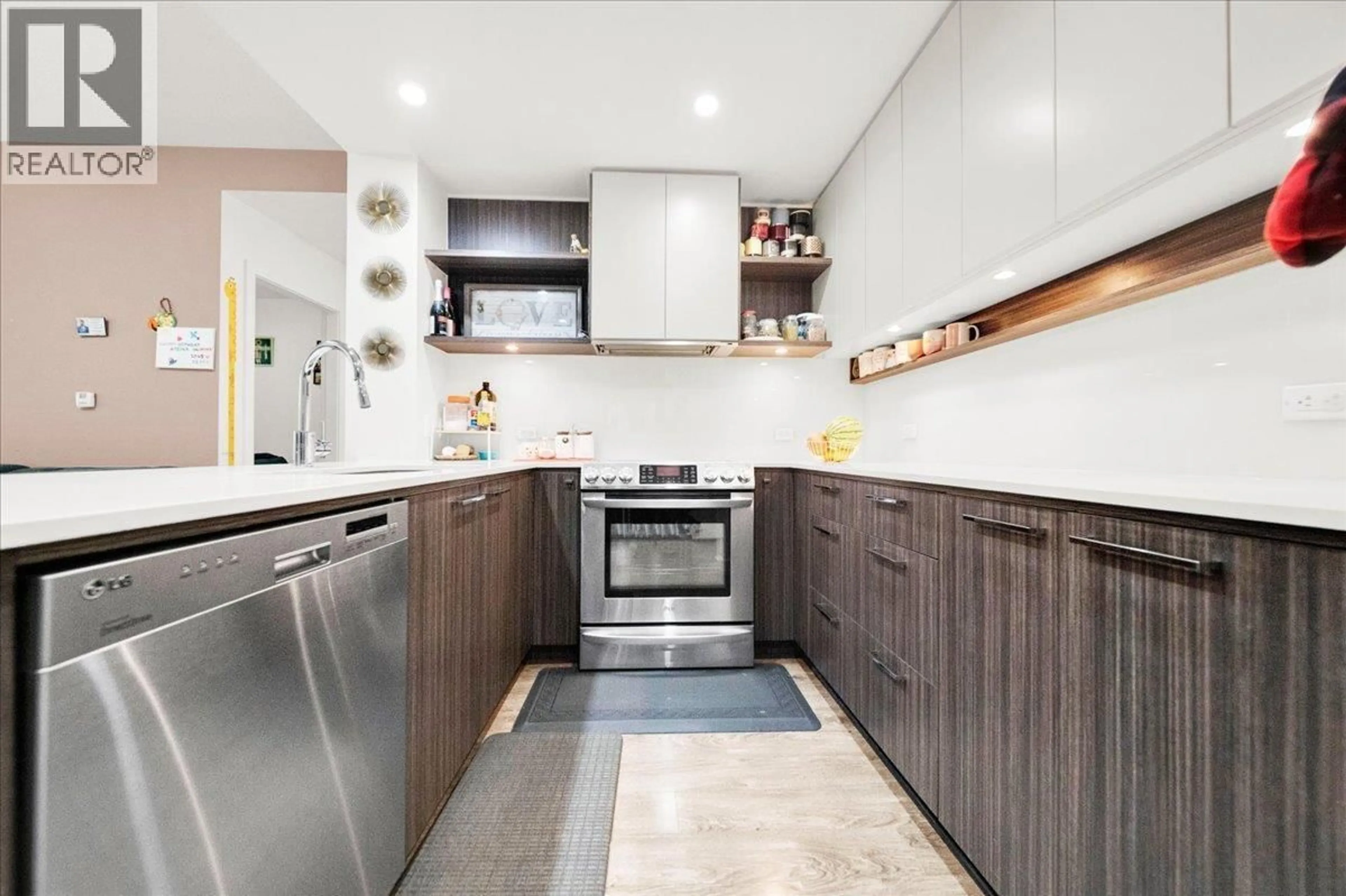 Contemporary kitchen, ceramic/tile floor for 218 - 9250 UNIVERSITY HIGH STREET, Burnaby British Columbia V5A0B3