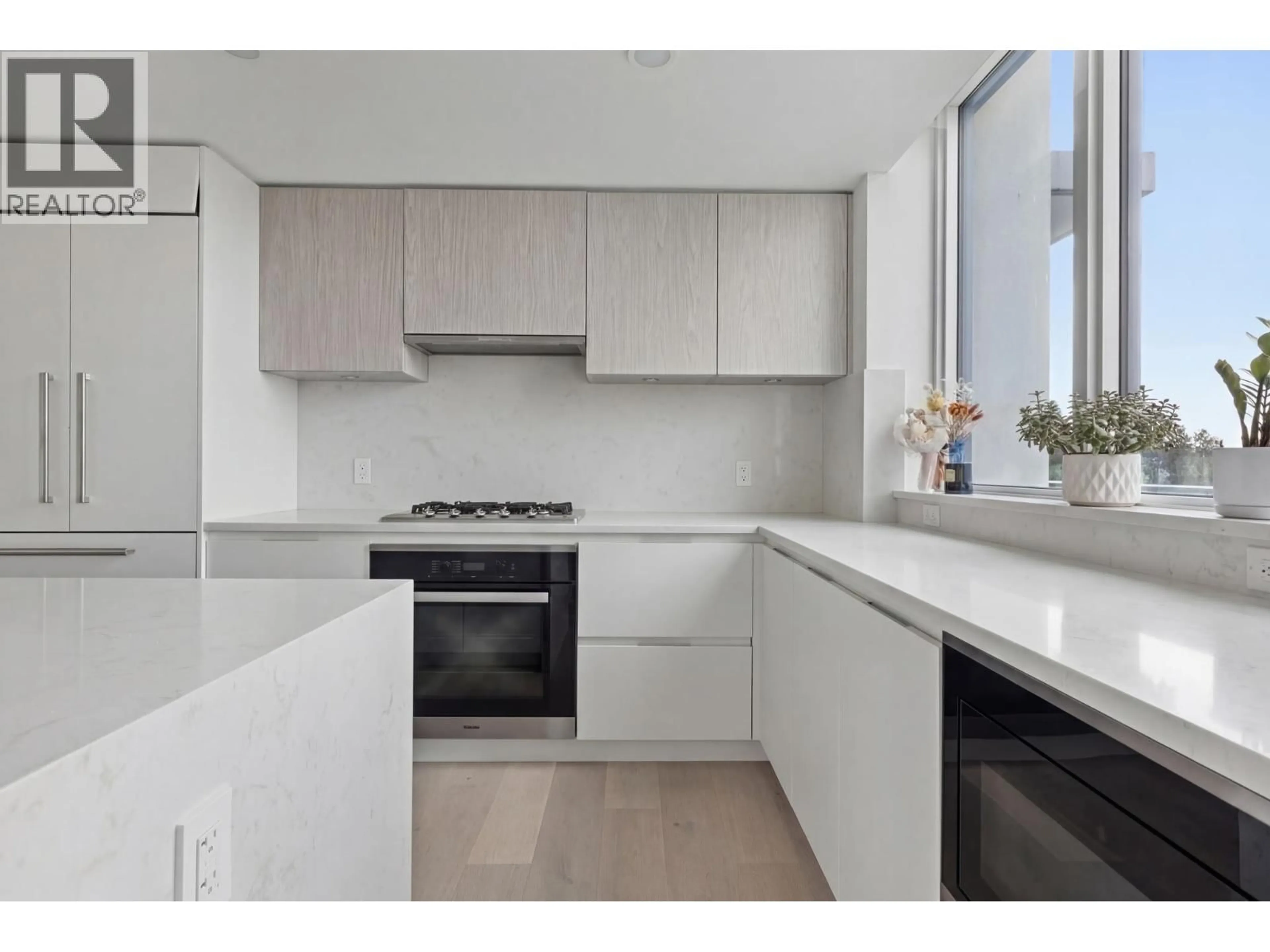 Standard kitchen, unknown for 606 - 4240 CAMBIE STREET, Vancouver British Columbia V5Z0K6