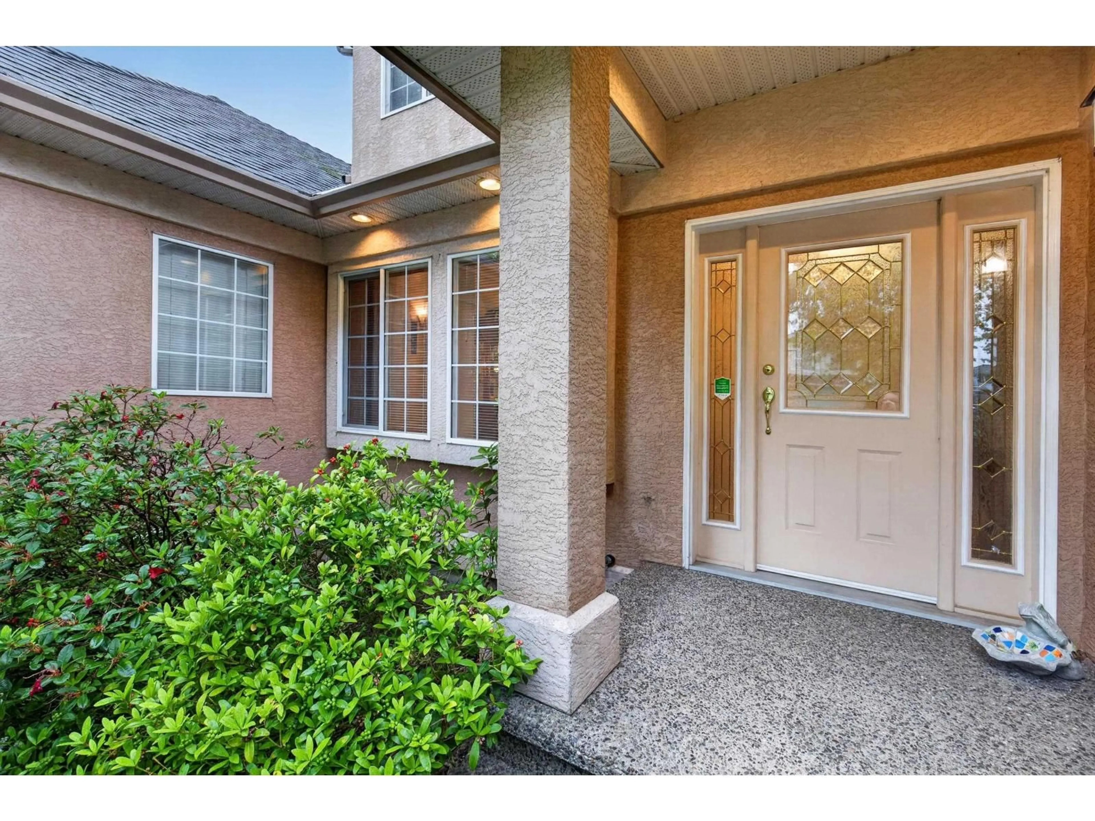 Indoor entryway for 20769 91B AVENUE, Langley British Columbia V1M2P4