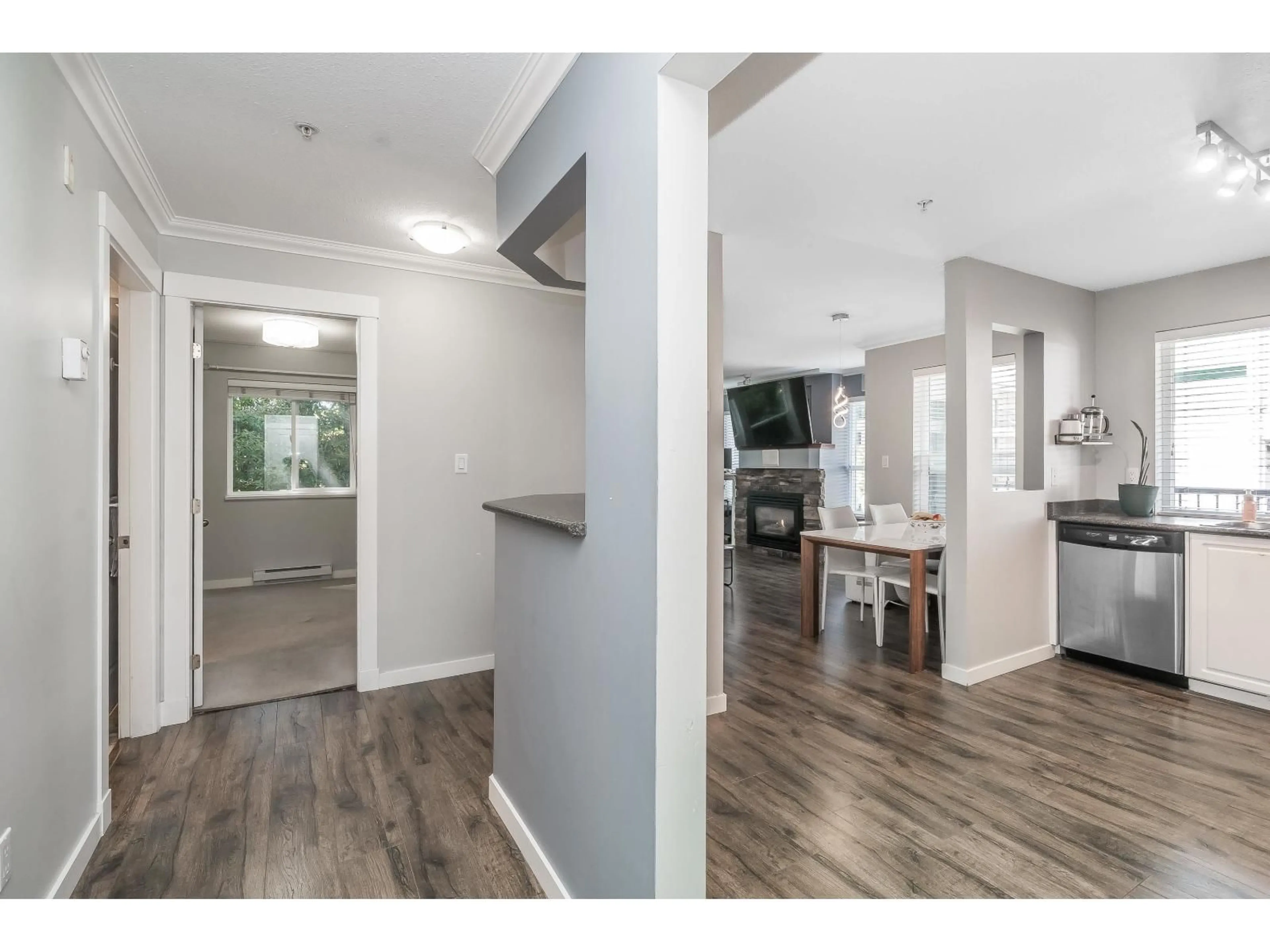 Unknown for 209 - 33480 GEORGE FERGUSON WAY, Abbotsford British Columbia V2S2L8