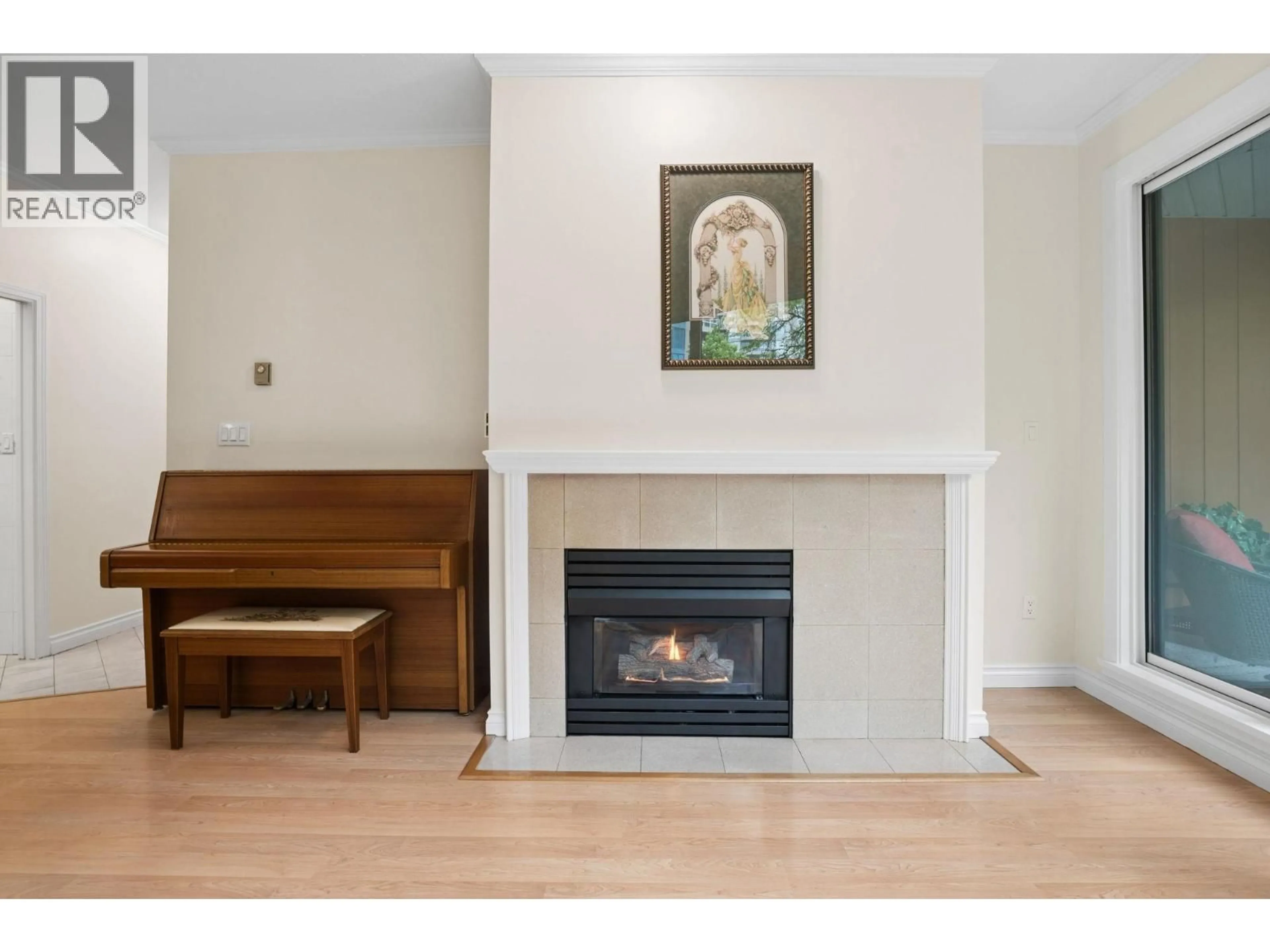 Unknown for 225 - 1150 QUAYSIDE DRIVE, New Westminster British Columbia V3M6E1