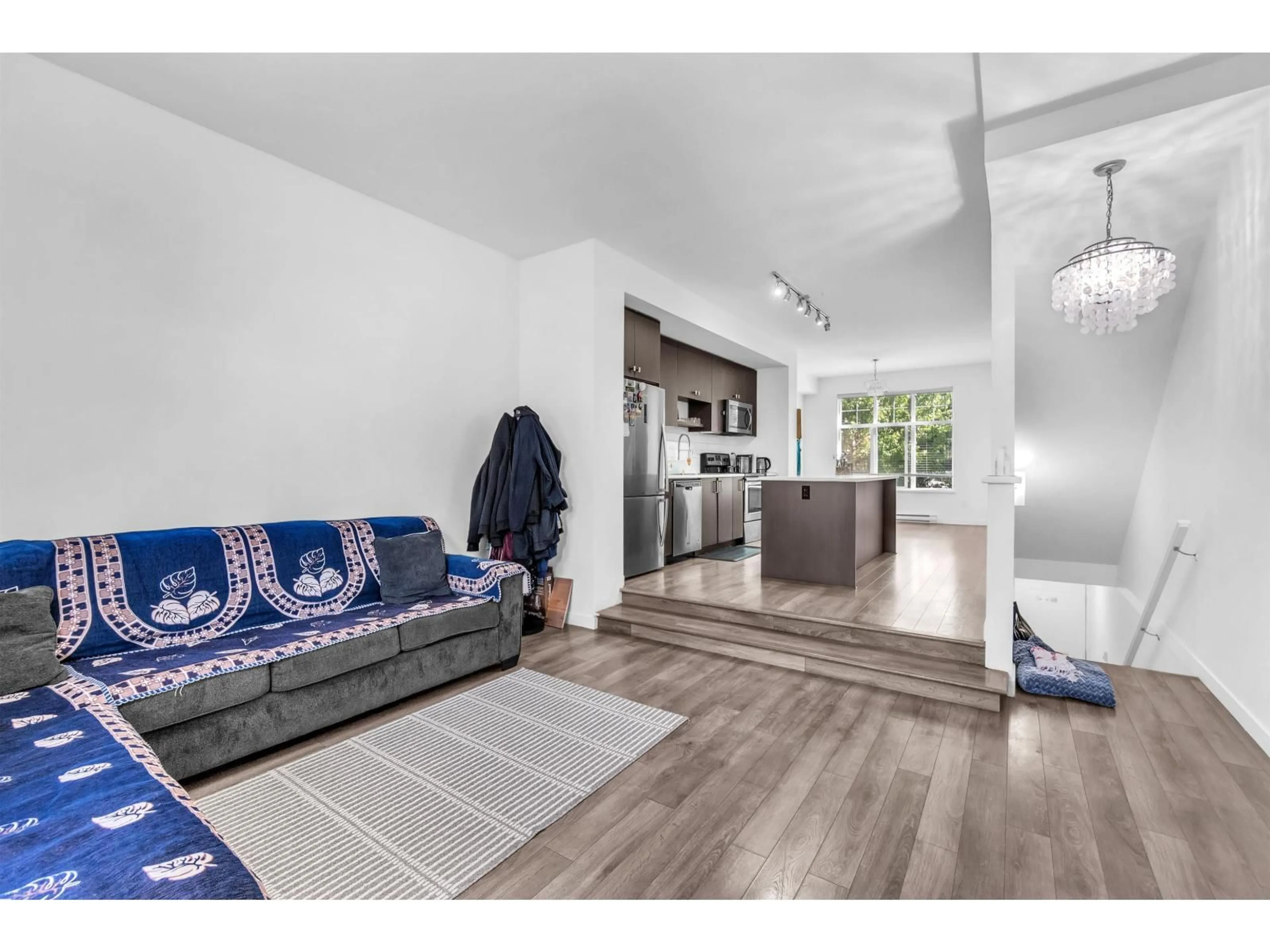 Unknown for 130 - 8130 136A STREET, Surrey British Columbia V3W1H9