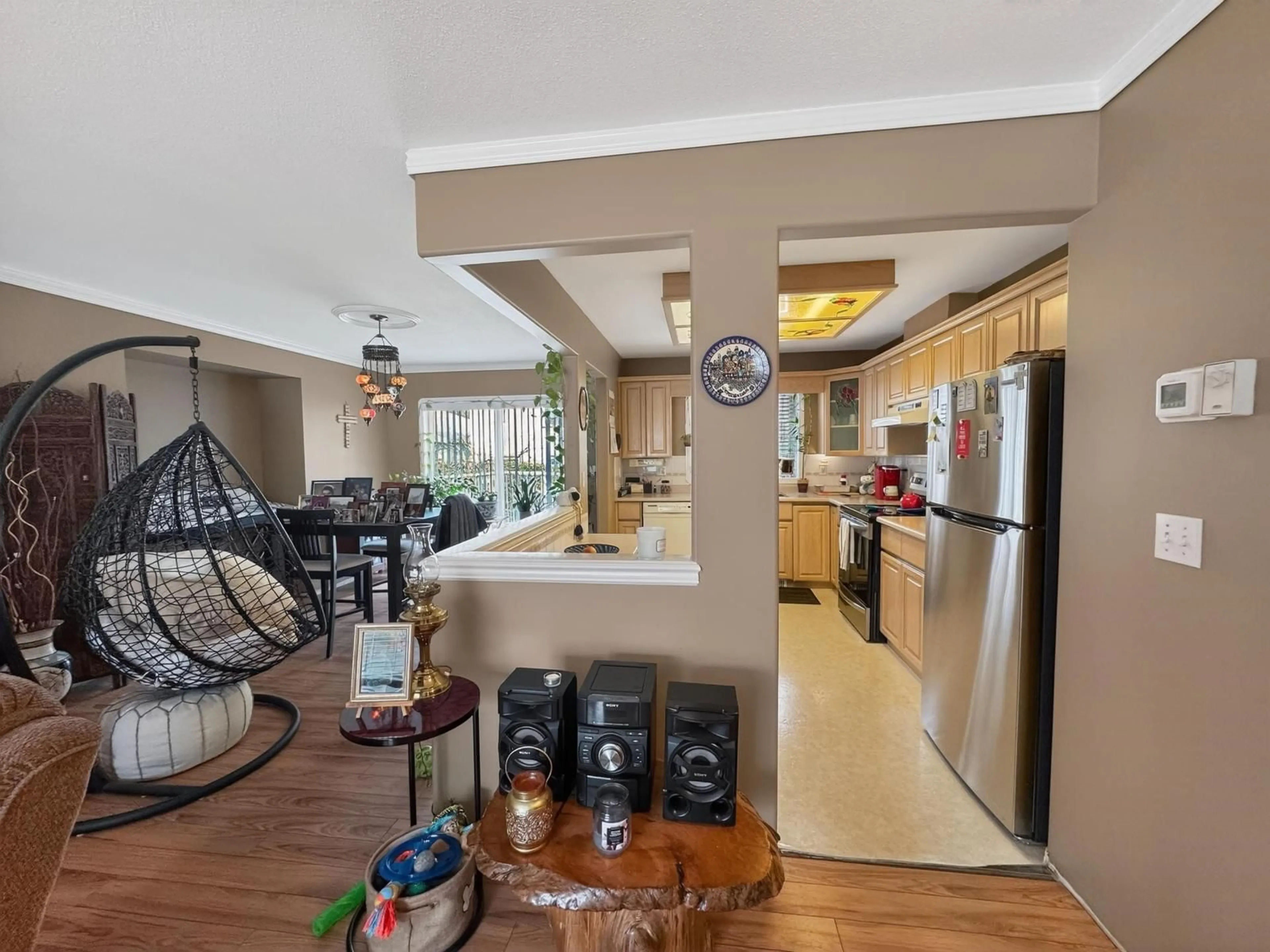 Open concept kitchen, unknown for 70 - 34250 HAZELWOOD AVENUE, Abbotsford British Columbia V2S7L4