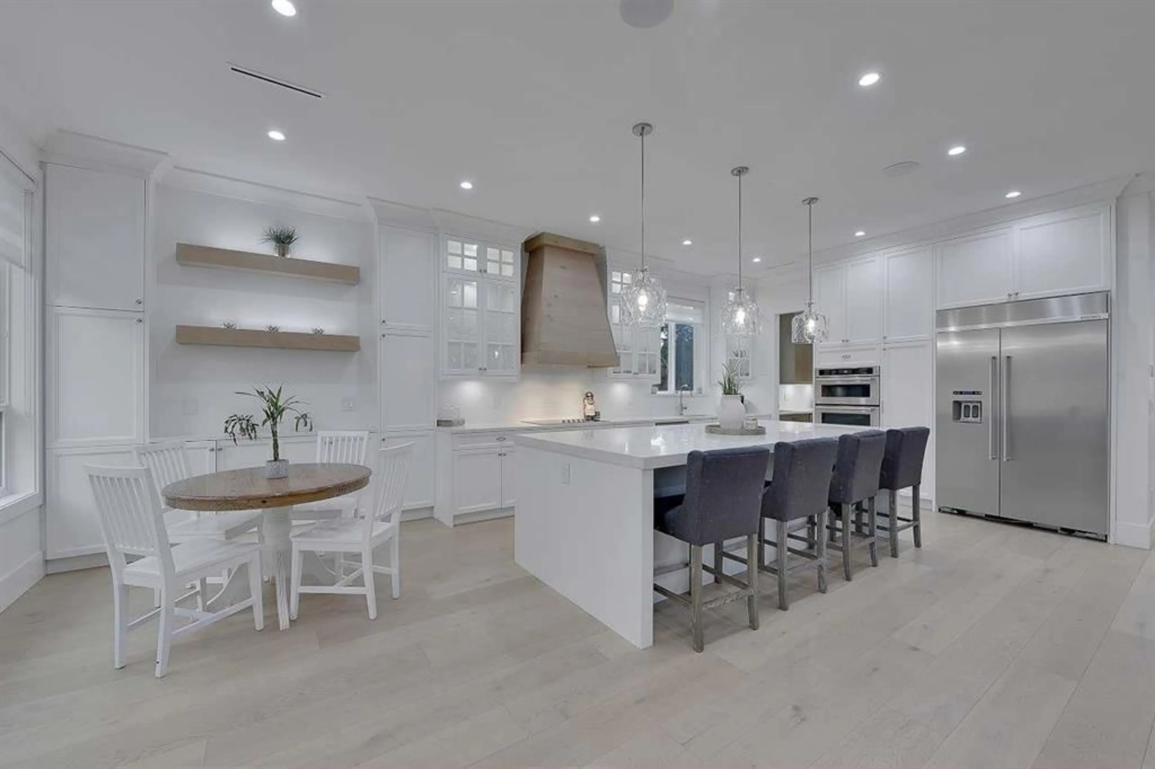 Open concept kitchen, ceramic/tile floor for 2071 156 STREET, Surrey British Columbia V4A4T9