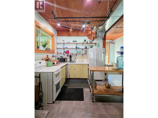 34 WILKENSON AVENUE, Granisle 5