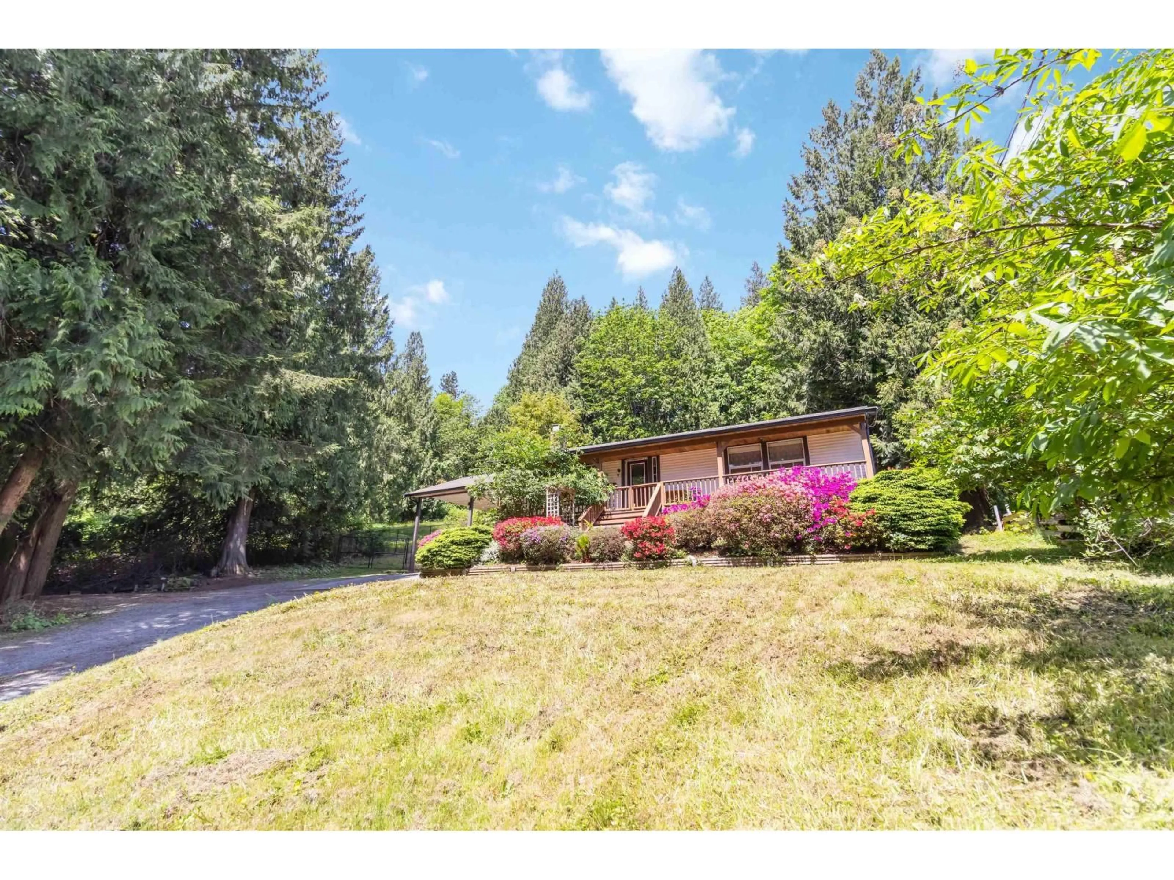 A pic from outside/outdoor area/front of a property/back of a property/a pic from drone, forest/trees view for 31747 VIEWCREST AVENUE, Mission British Columbia V4S1E7