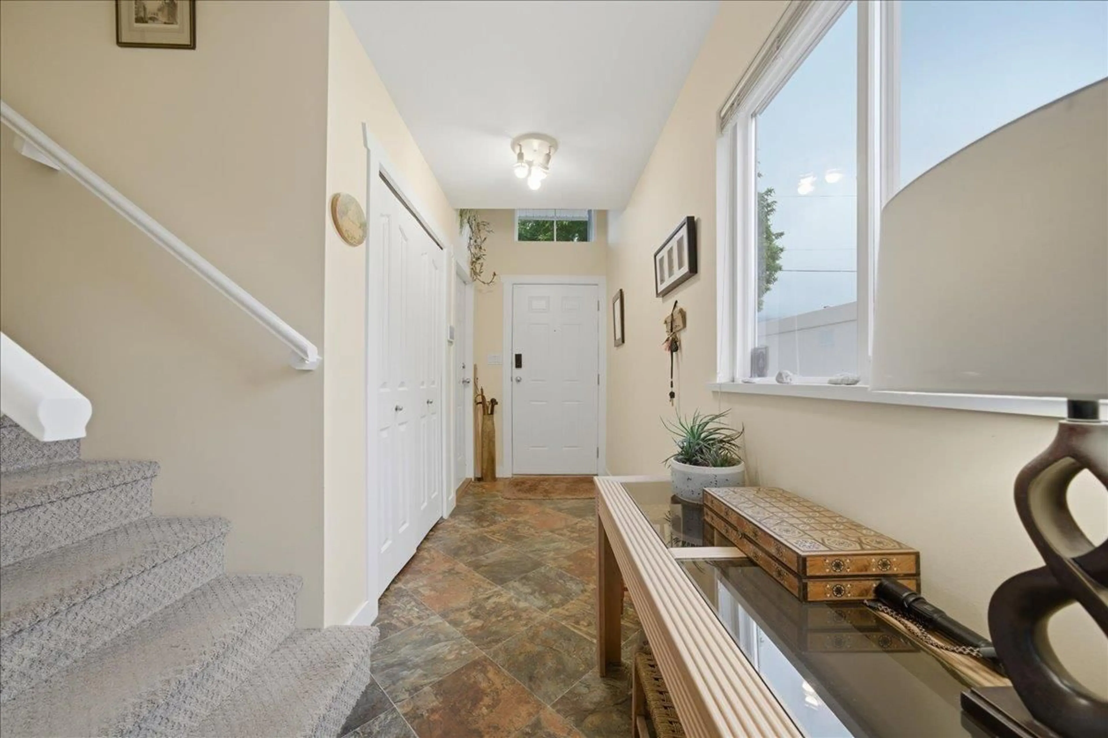 Indoor entryway for 6885 INKMAN ROAD, Agassiz British Columbia V0M1A1