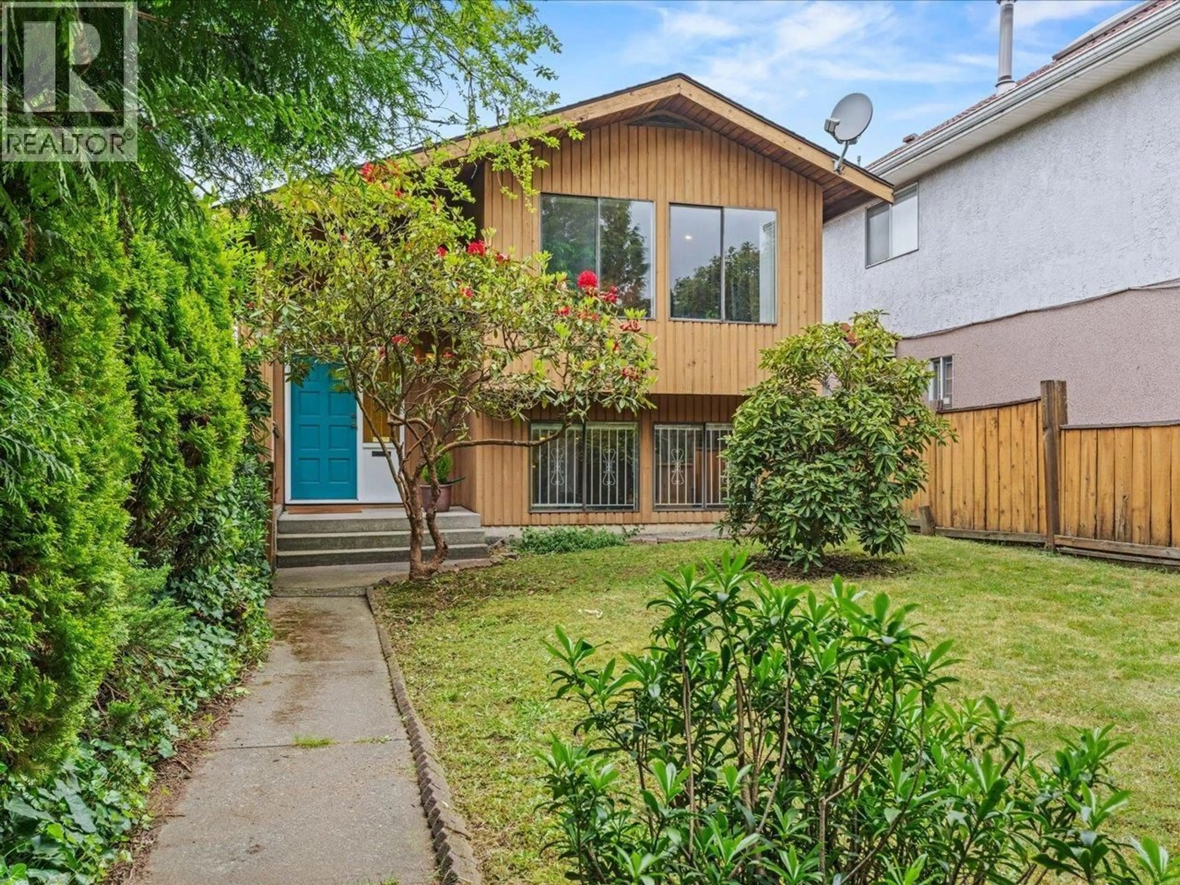Unknown for 7611 OAK STREET, Vancouver British Columbia V6P4A4