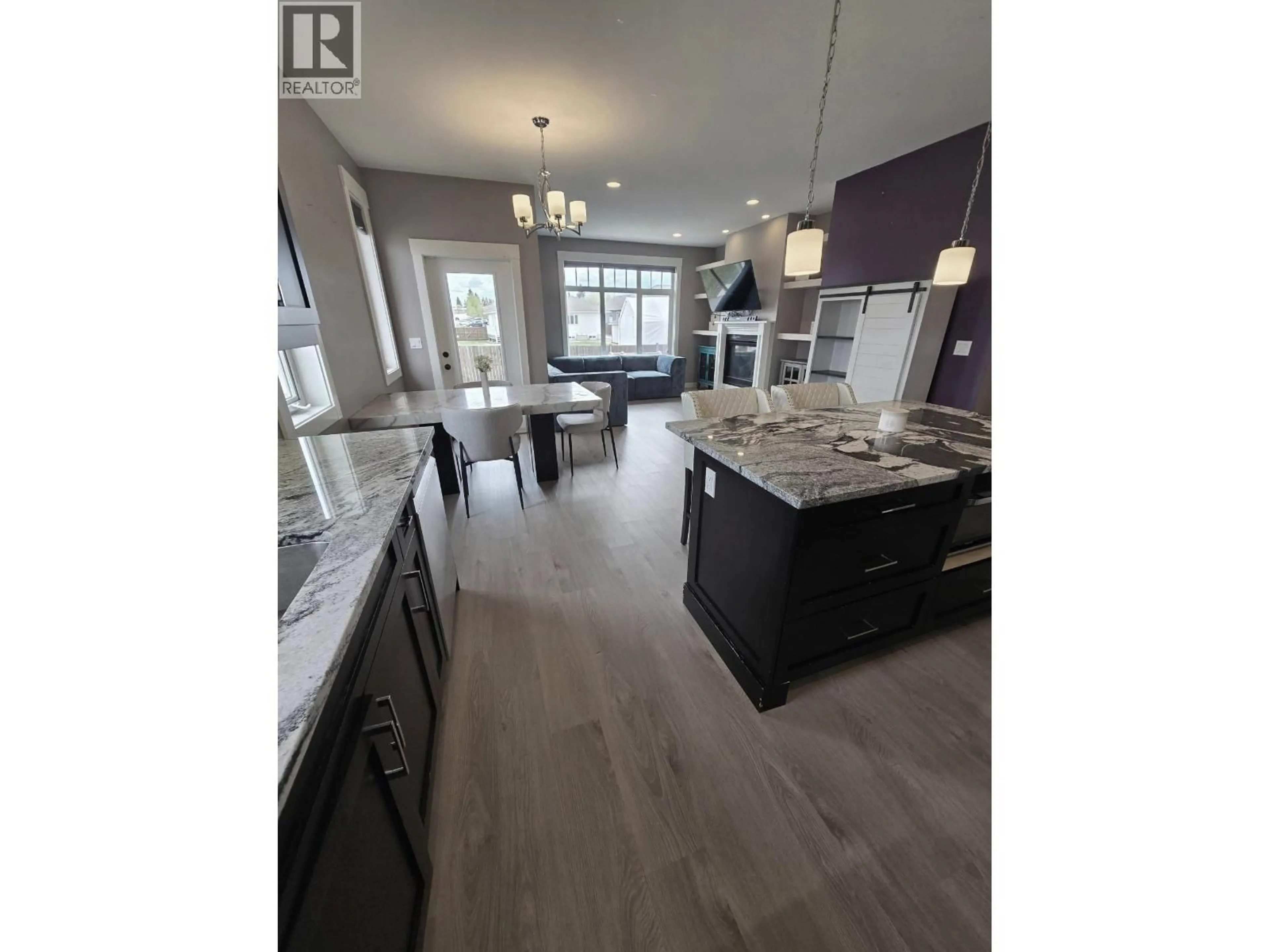 Open concept kitchen, unknown for 10303 115 AVENUE, Fort St. John British Columbia V1J0P8