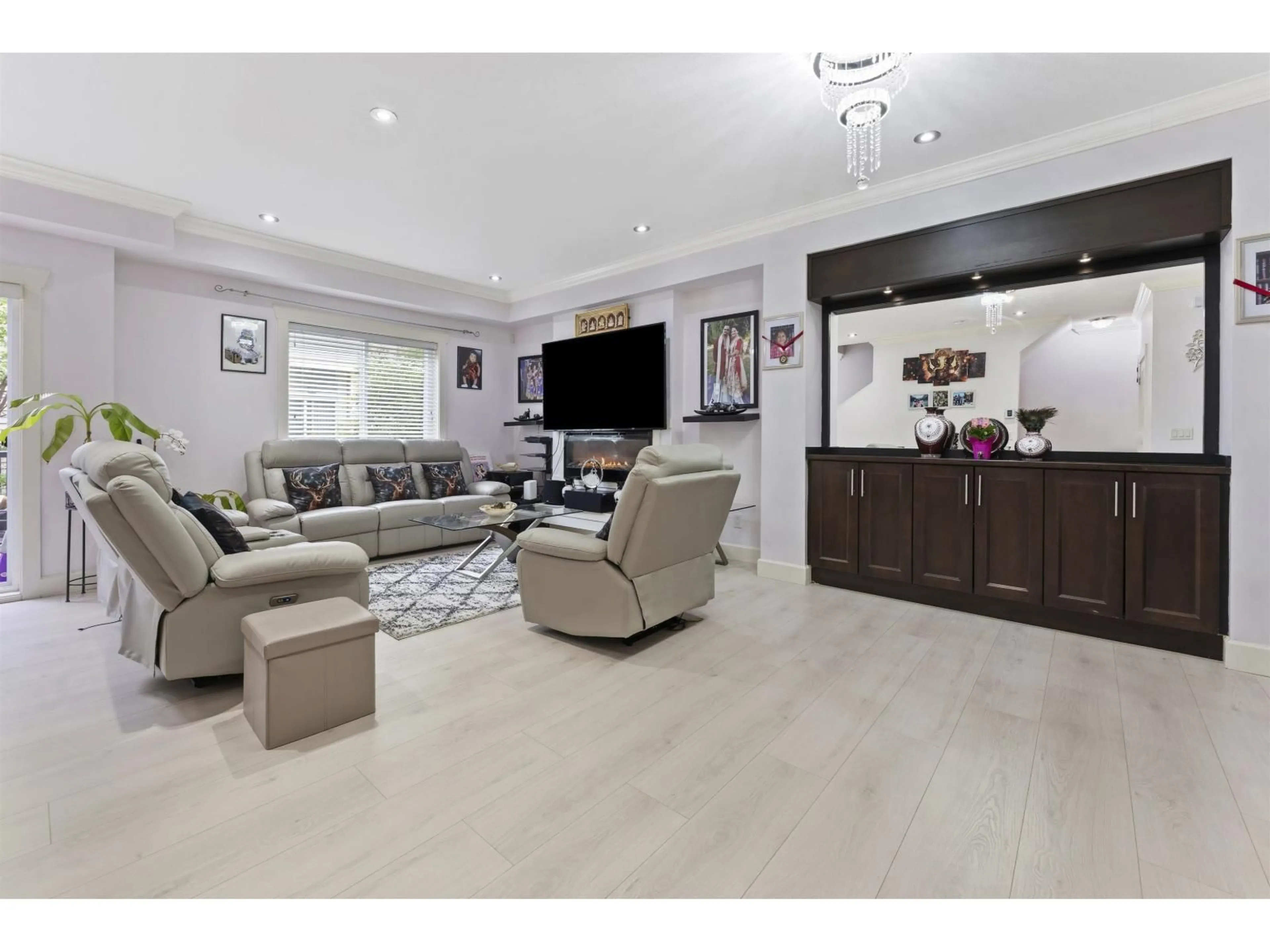 Living room with furniture, unknown for 7 - 14338 103 AVENUE, Surrey British Columbia V3T0J1