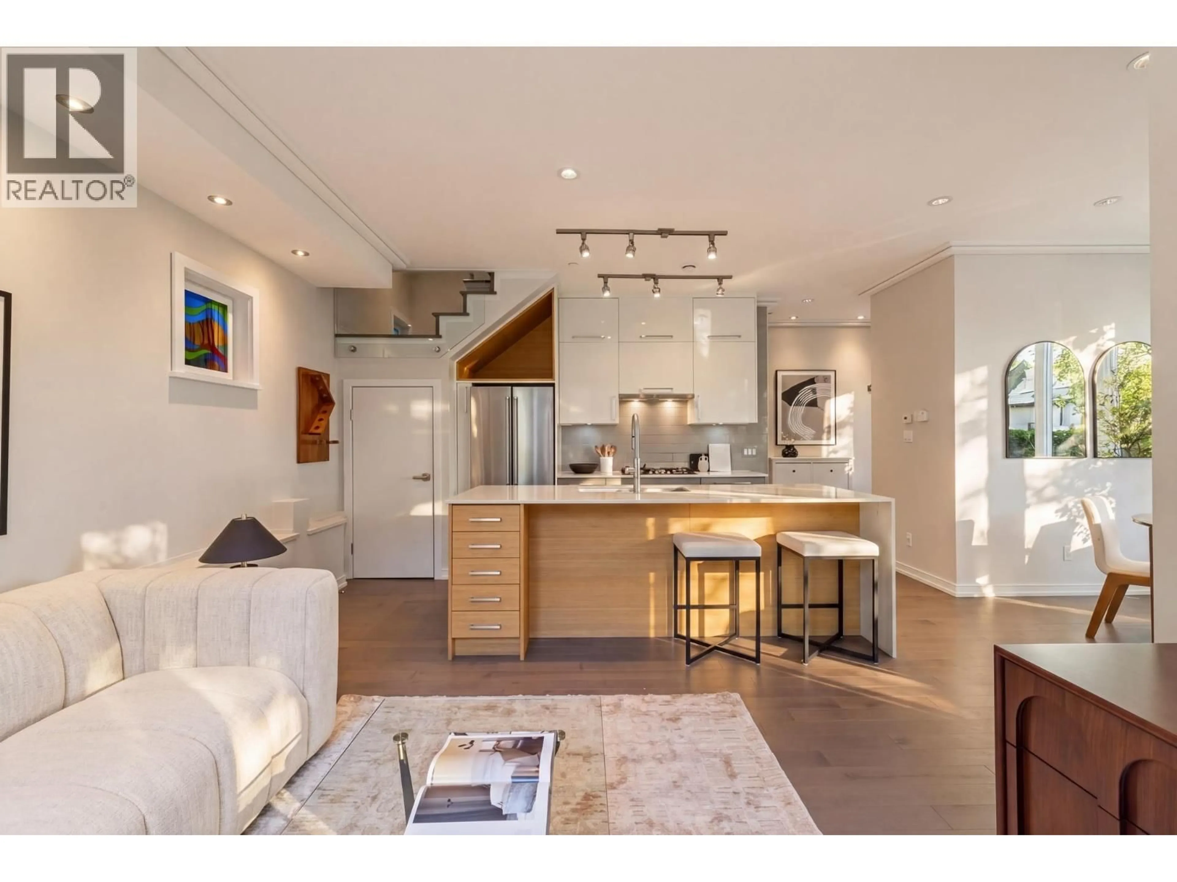 Open concept kitchen, wood/laminate floor for 1133 TEMPLETON DRIVE, Vancouver British Columbia V5L4N9