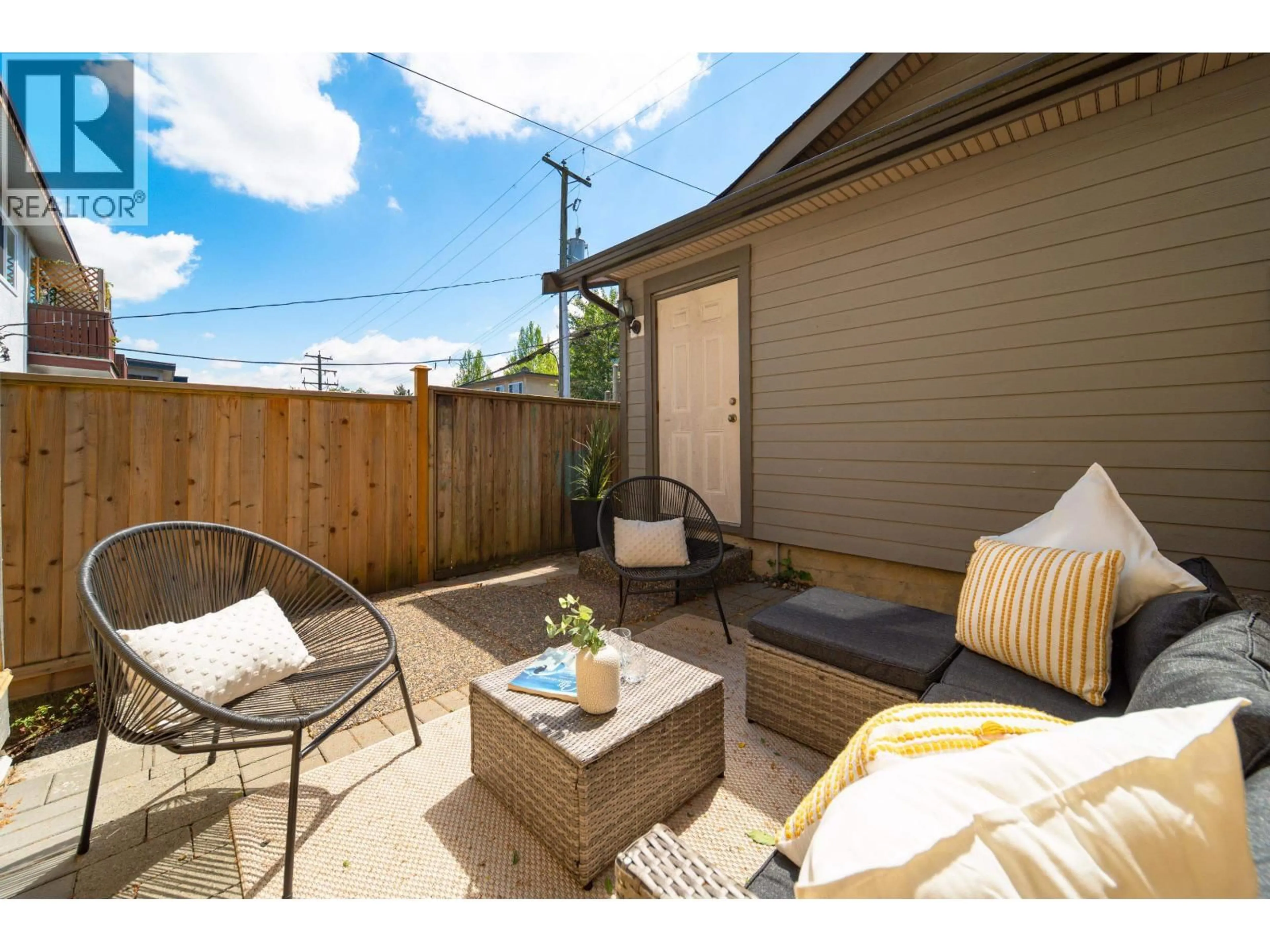 Patio, street for 2412 ST. CATHERINES STREET, Vancouver British Columbia V5T3X9