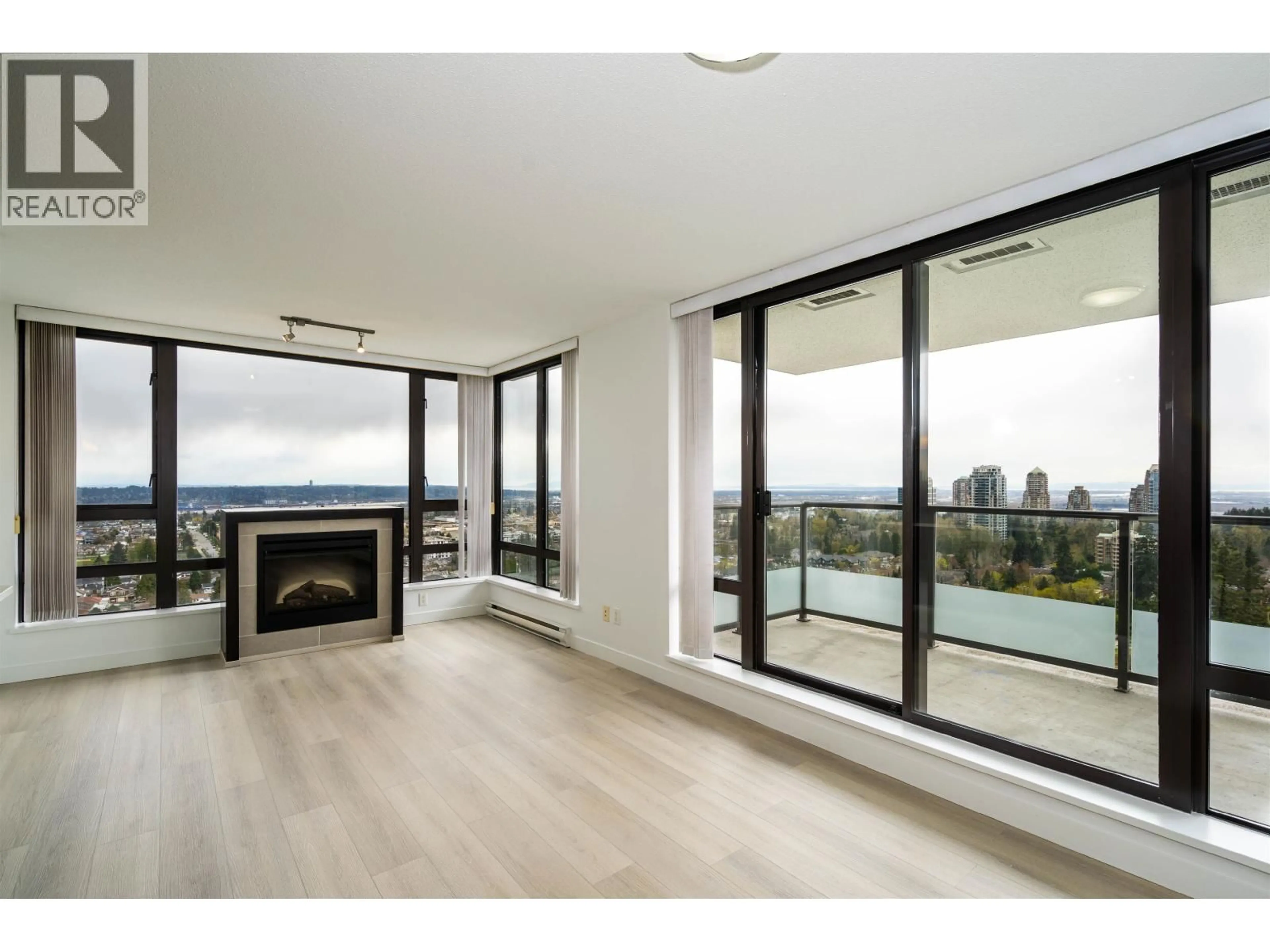 Unknown for 1805 - 7328 ARCOLA STREET, Burnaby British Columbia V5E0A7