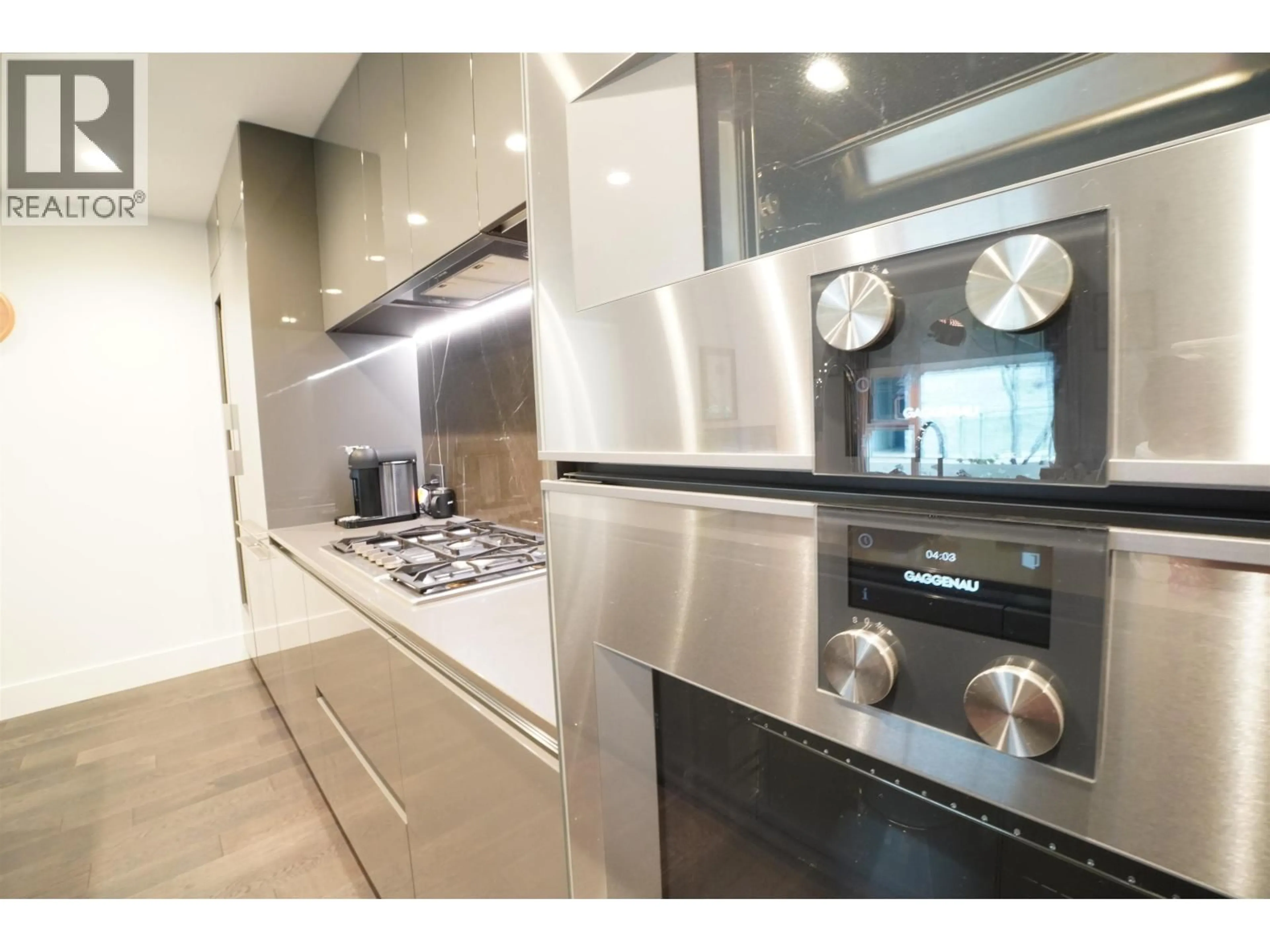 Standard kitchen, unknown for 102 - 375 59TH AVENUE, Vancouver British Columbia V5X0J4