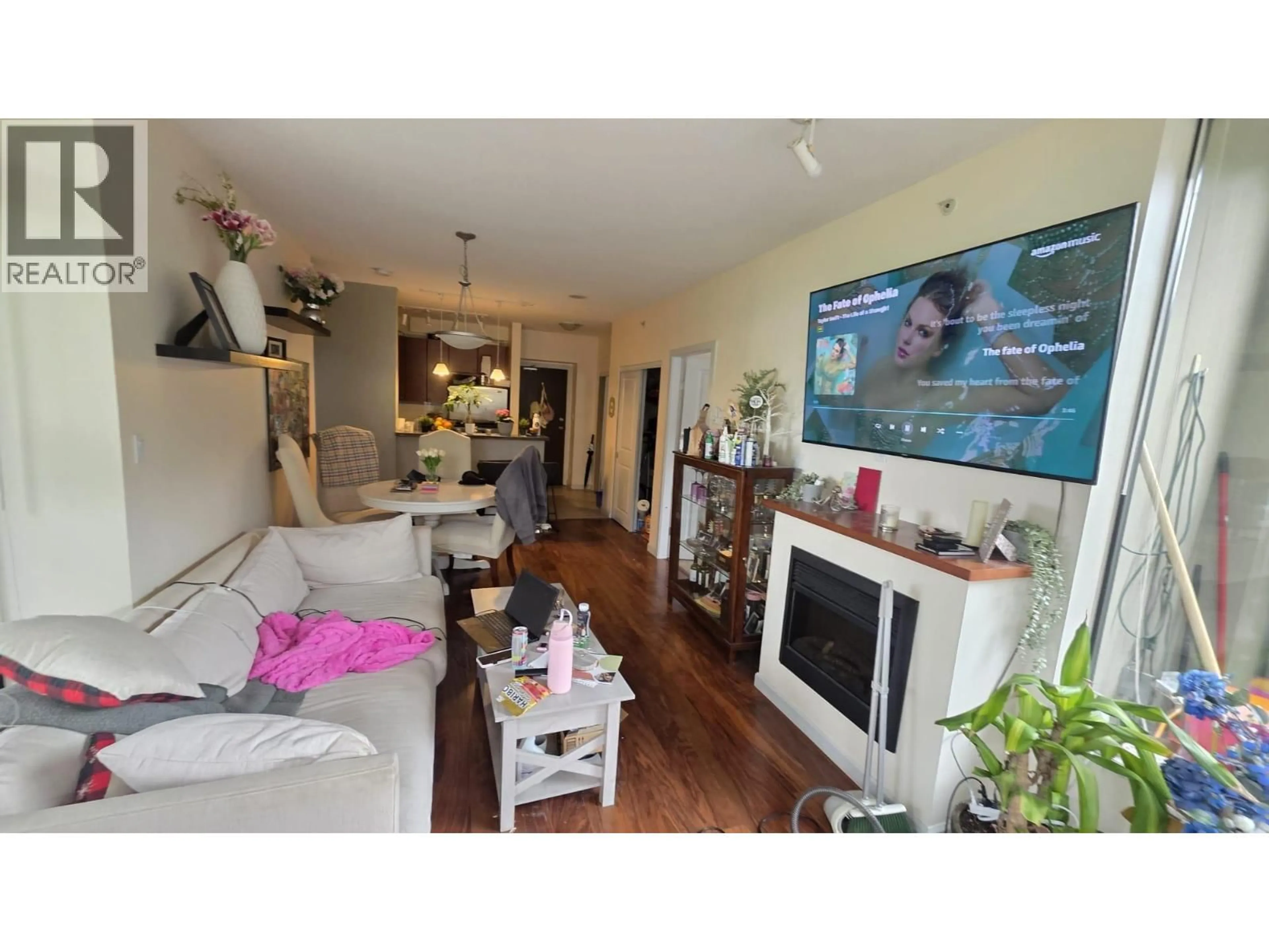 A pic of a room for 405 - 11 ROYAL AVENUE, New Westminster British Columbia V3L0A8