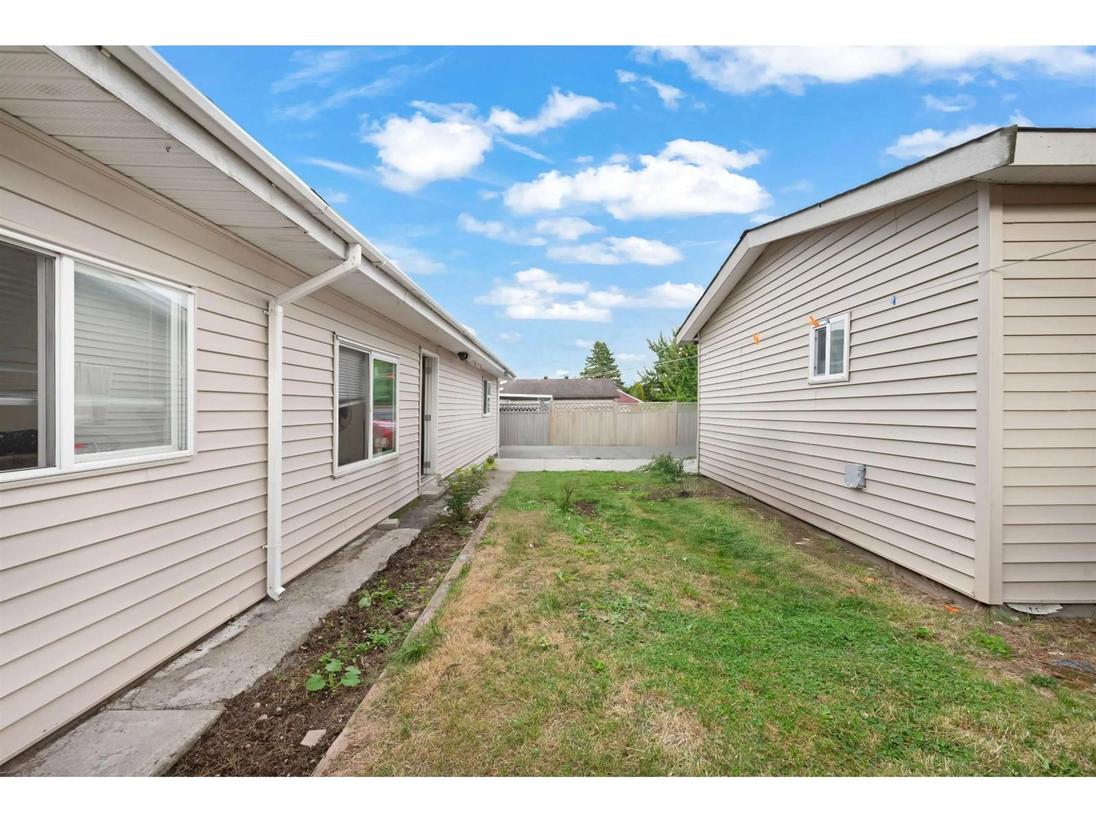 Unknown for 13090 72 AVENUE, Surrey British Columbia V3W2N2