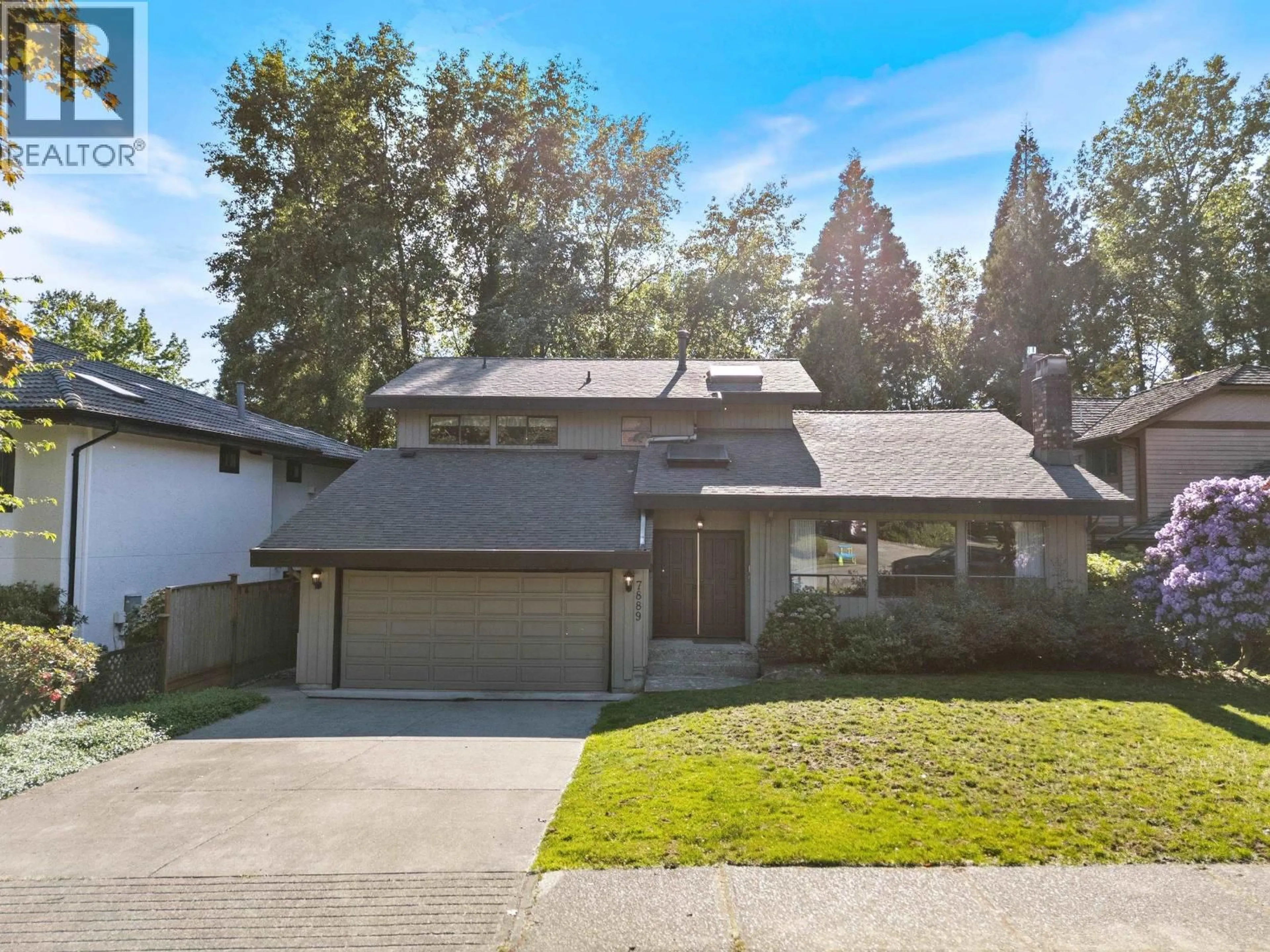 Home with vinyl exterior material, street for 7889 WOODHURST DRIVE, Burnaby British Columbia V5A4C4
