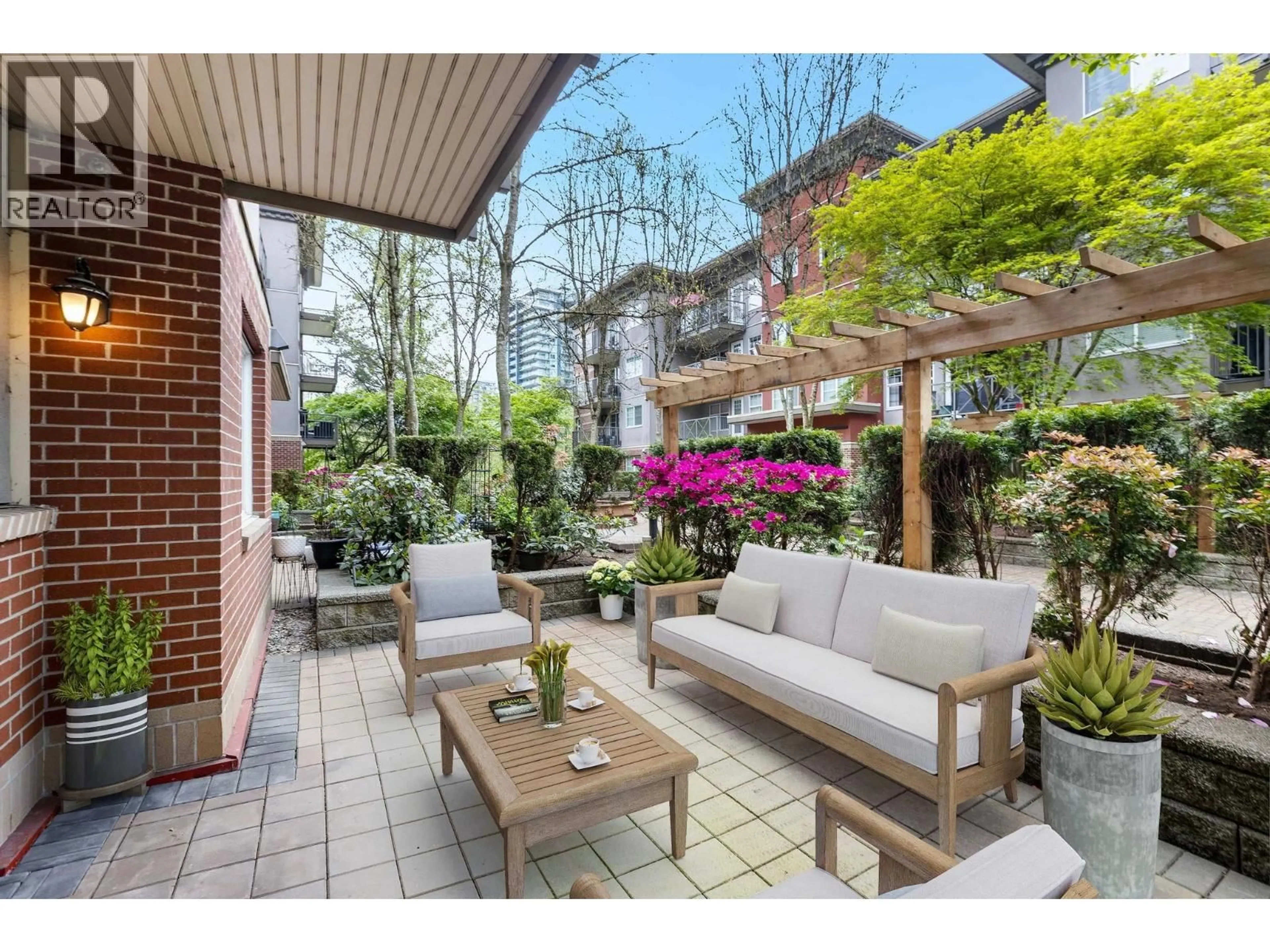 Patio, street for 102 - 3250 ST JOHNS STREET, Port Moody British Columbia V3H0B1