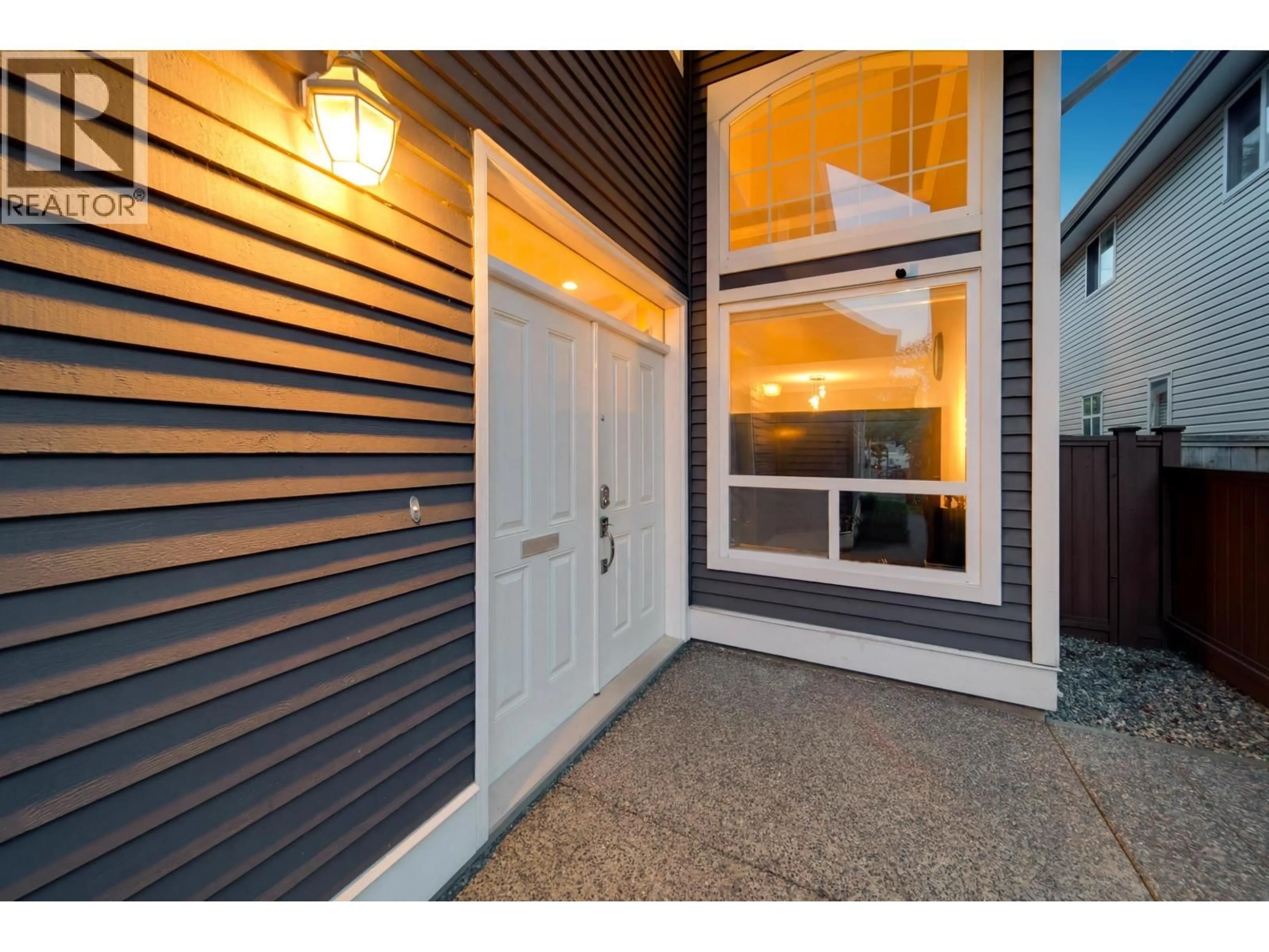 Indoor entryway for 11839 DUNFORD ROAD, Richmond British Columbia V7E3M6