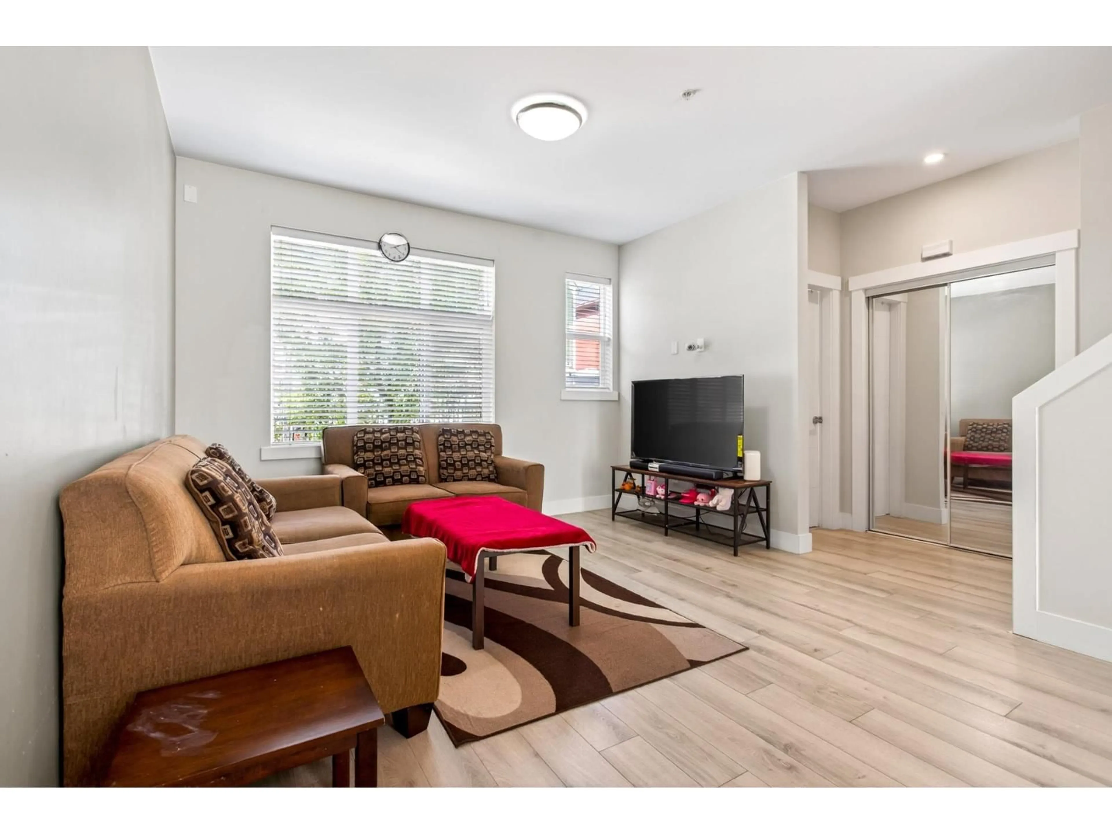 Living room with furniture, wood/laminate floor for 14 - 20852 77A AVENUE, Langley British Columbia V2Y0R8