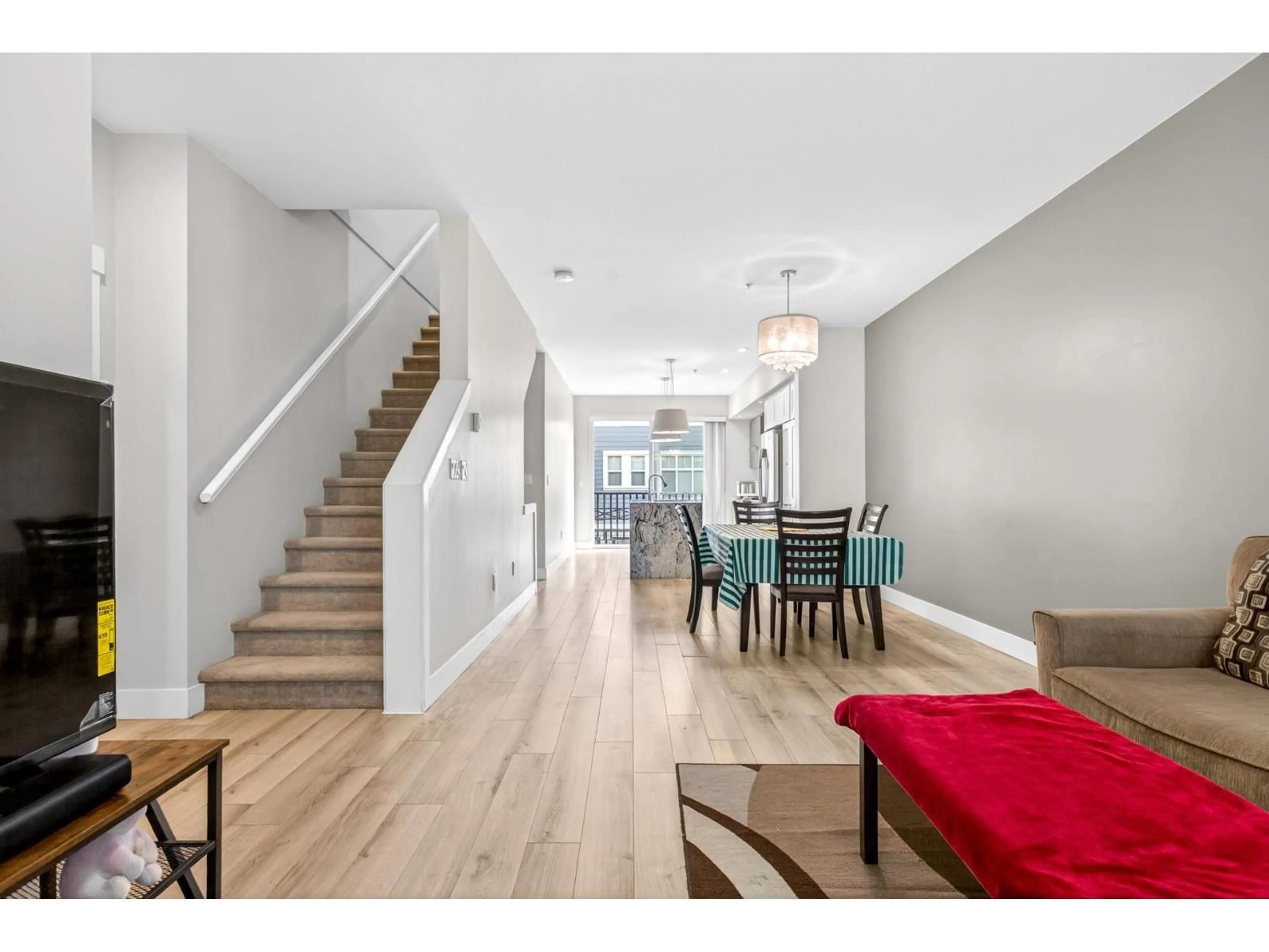 Indoor entryway for 14 - 20852 77A AVENUE, Langley British Columbia V2Y0R8