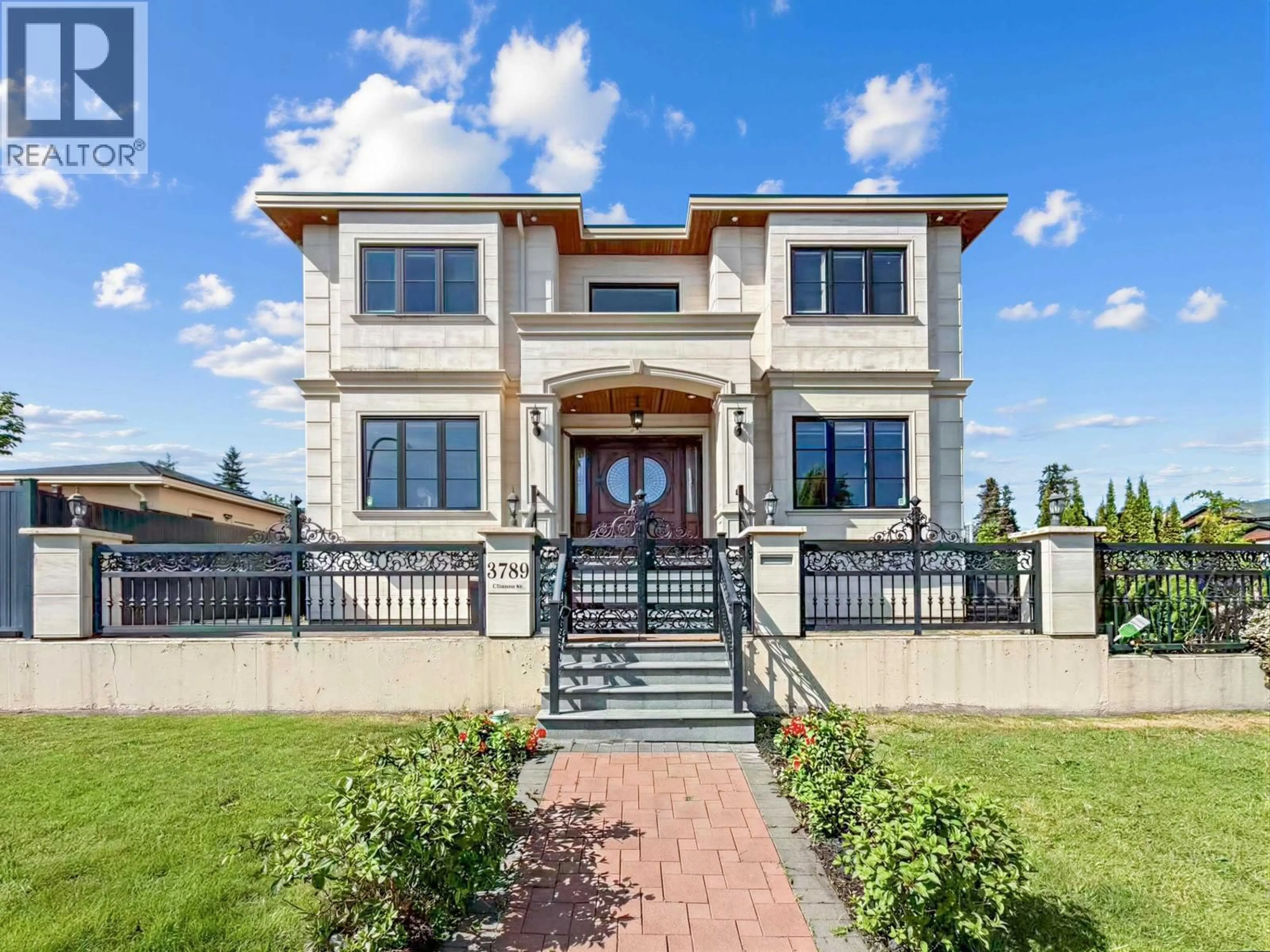 Home with brick exterior material, unknown for 3789 CLINTON STREET, Burnaby British Columbia V5J2J9