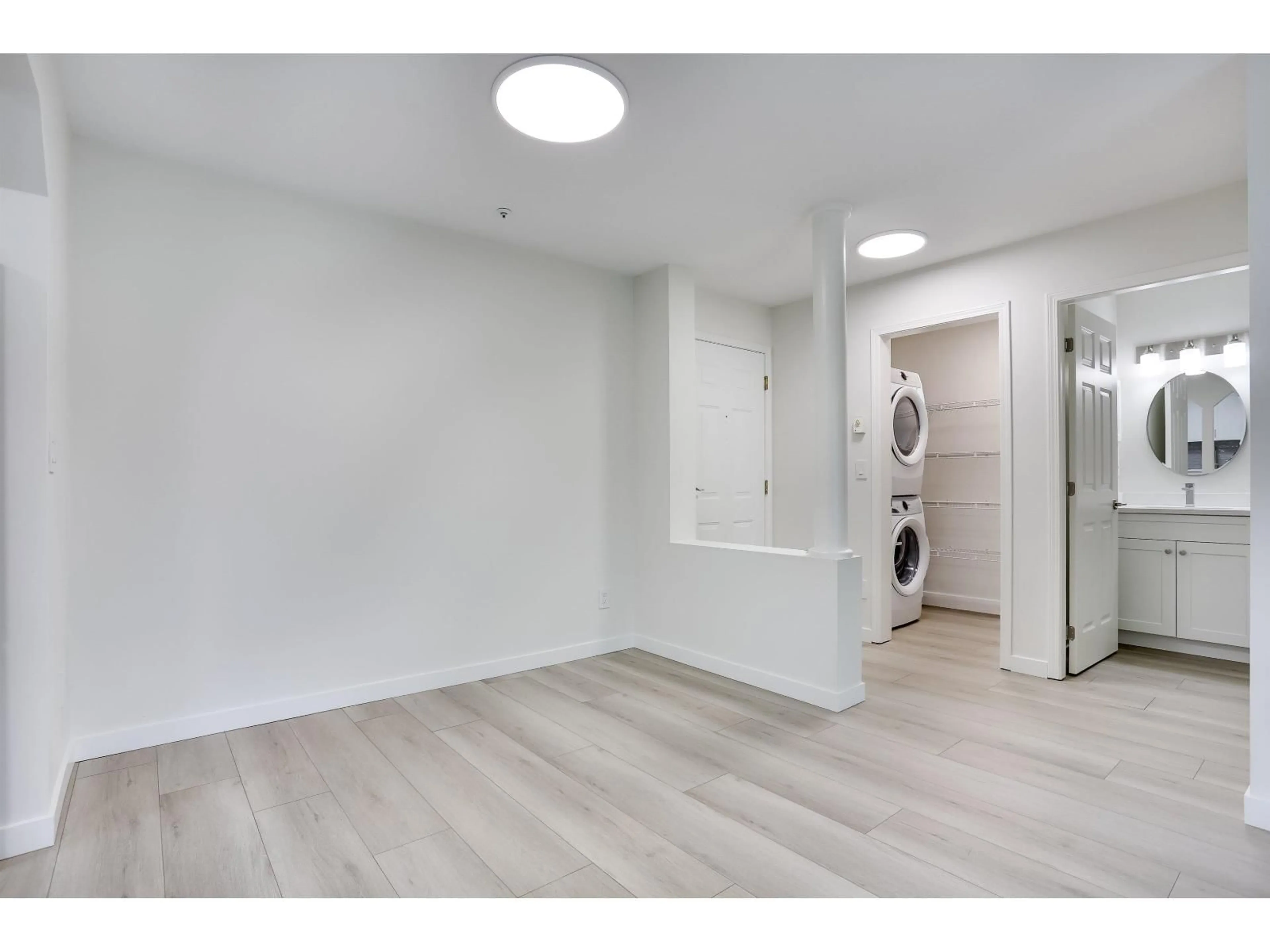 Unknown for 302 - 20727 DOUGLAS CRESCENT, Langley British Columbia V3A4C1
