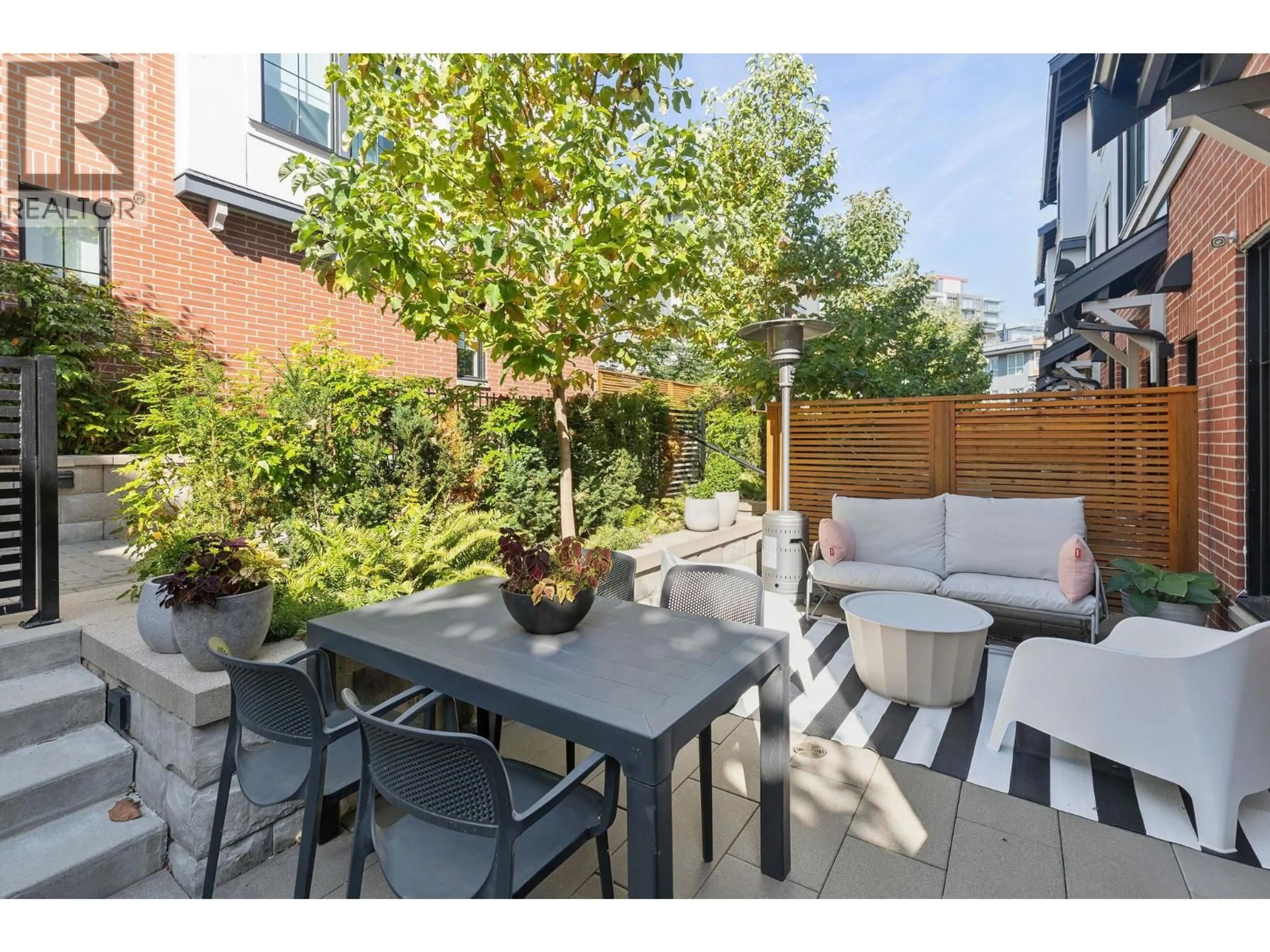 Patio, street for 134 - 2070 CURLING ROAD, North Vancouver British Columbia V7P0C9