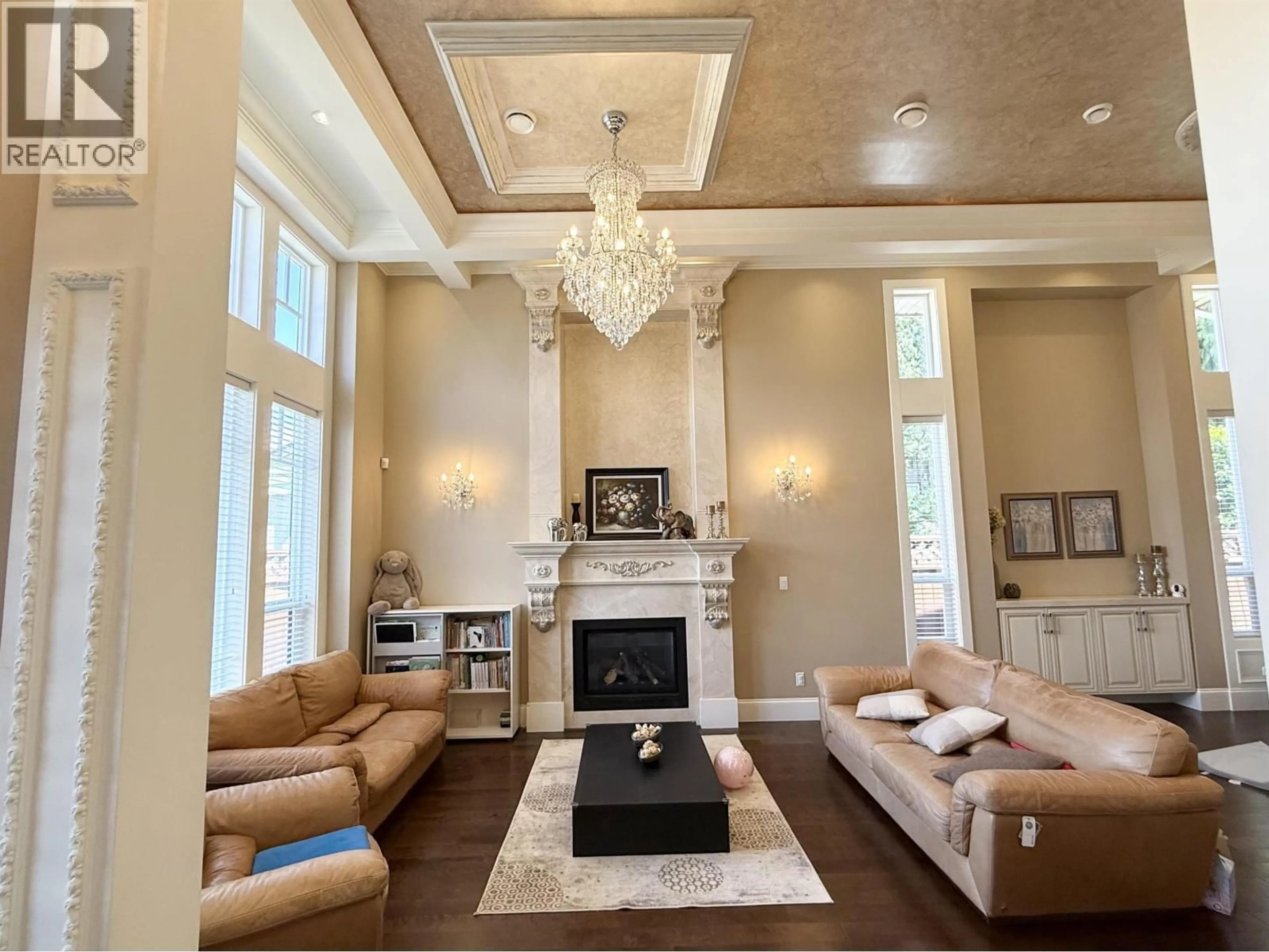 Living room with furniture, unknown for 3768 BARMOND AVENUE, Richmond British Columbia V7E1A3