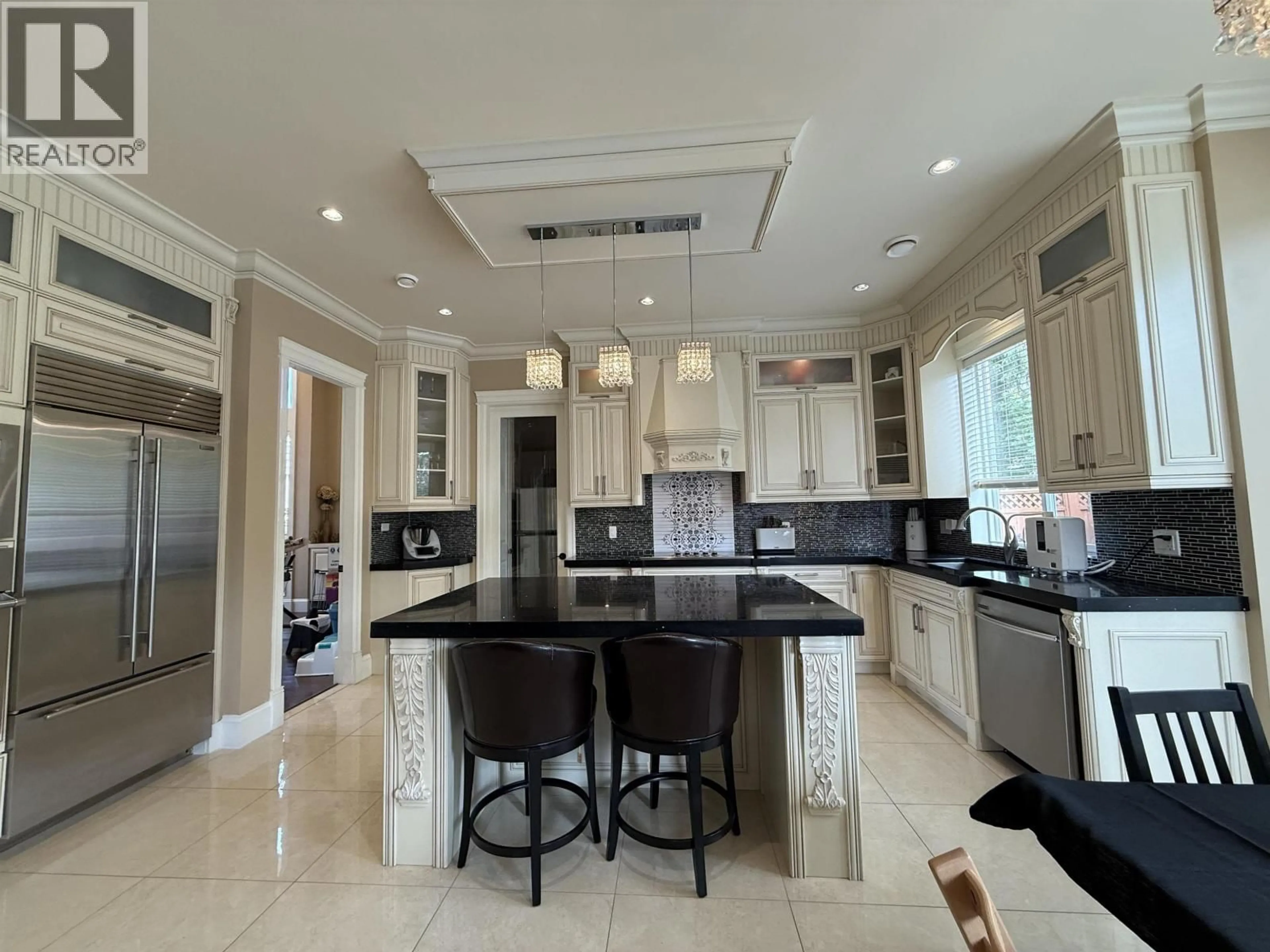 Contemporary kitchen, ceramic/tile floor for 3768 BARMOND AVENUE, Richmond British Columbia V7E1A3