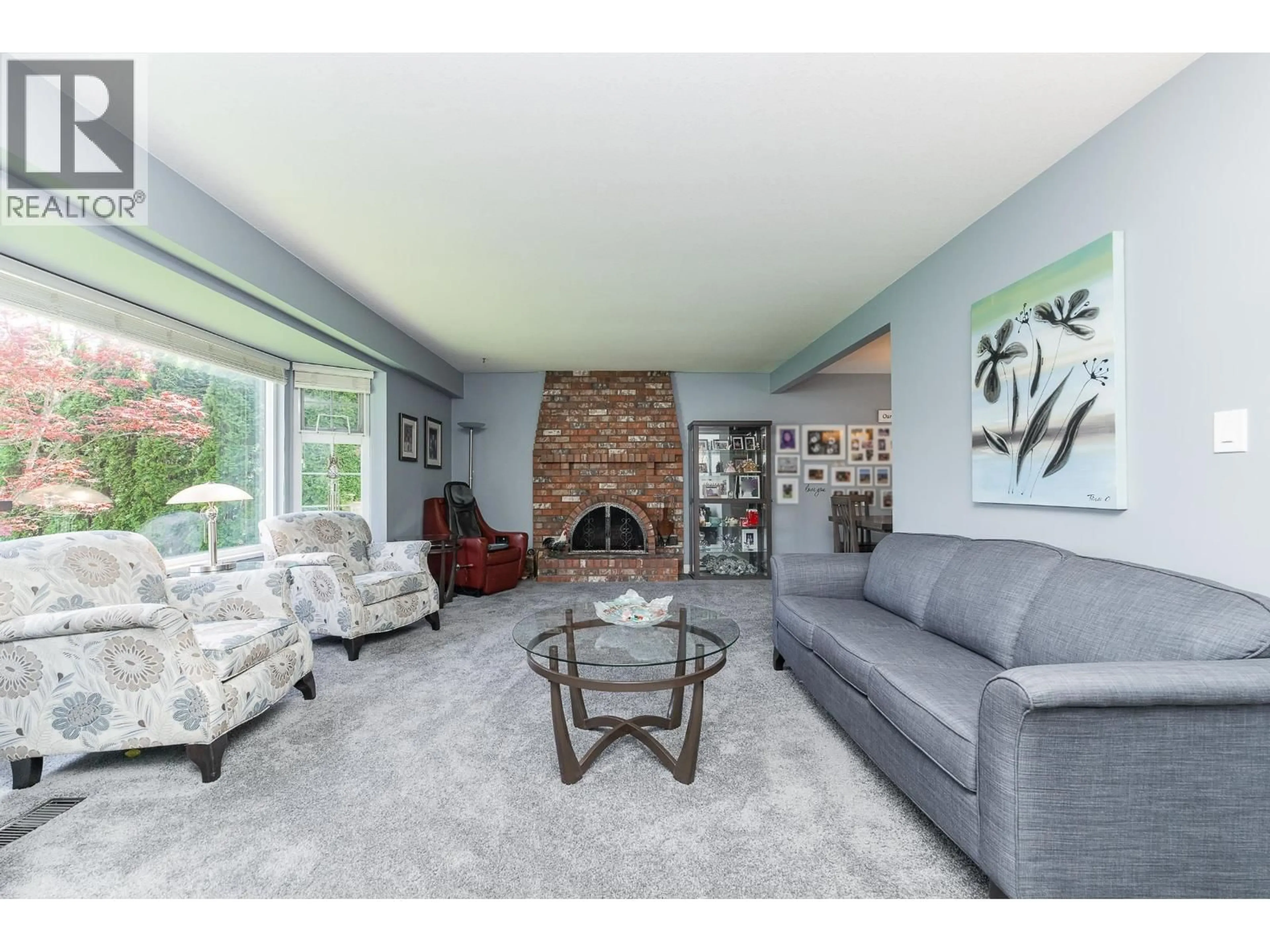 Living room with furniture, unknown for 12305 221 STREET, Maple Ridge British Columbia V2X5T4