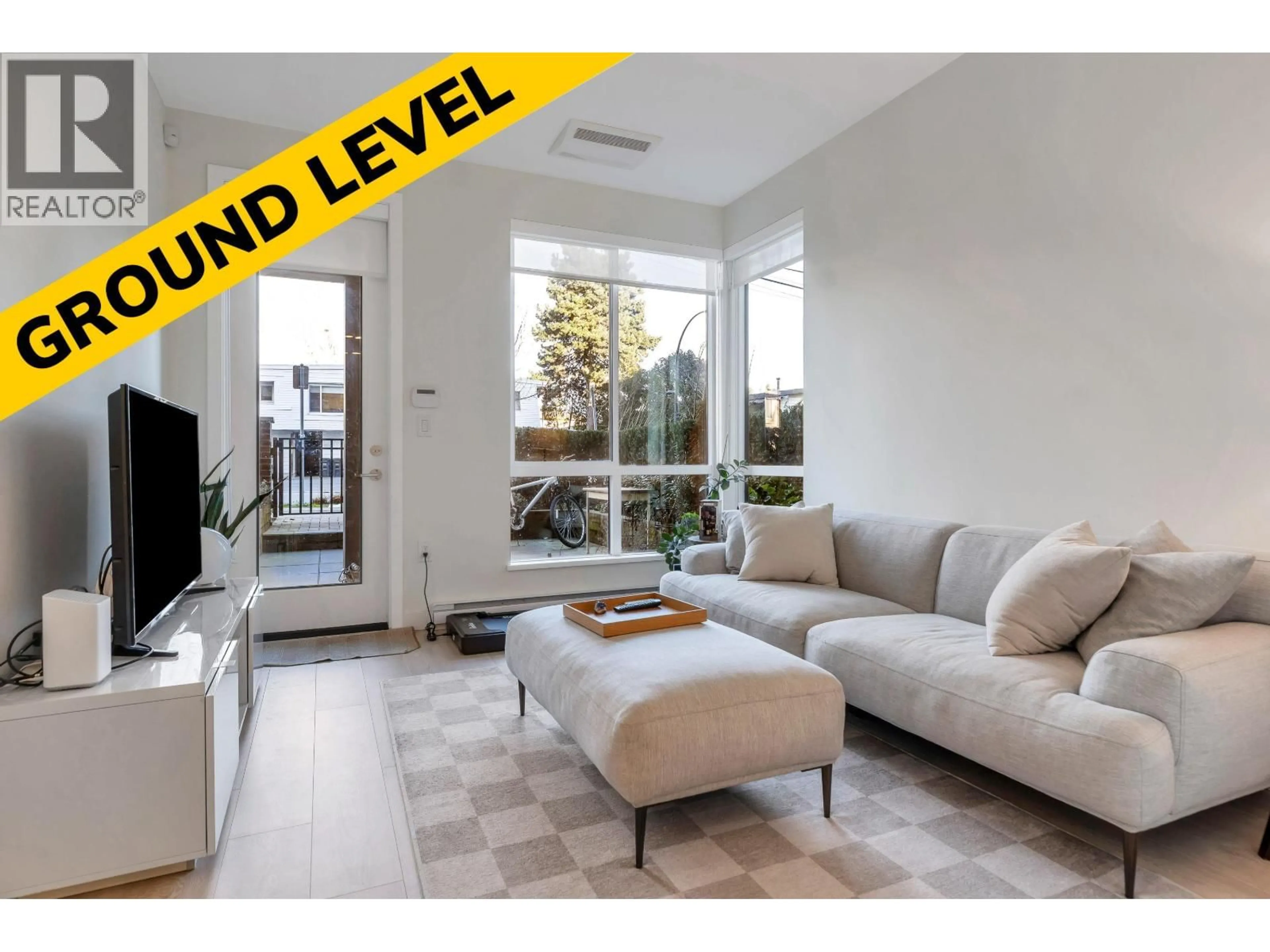 Living room with furniture, unknown for 106 - 7599 15TH STREET, Burnaby British Columbia V3N0H9