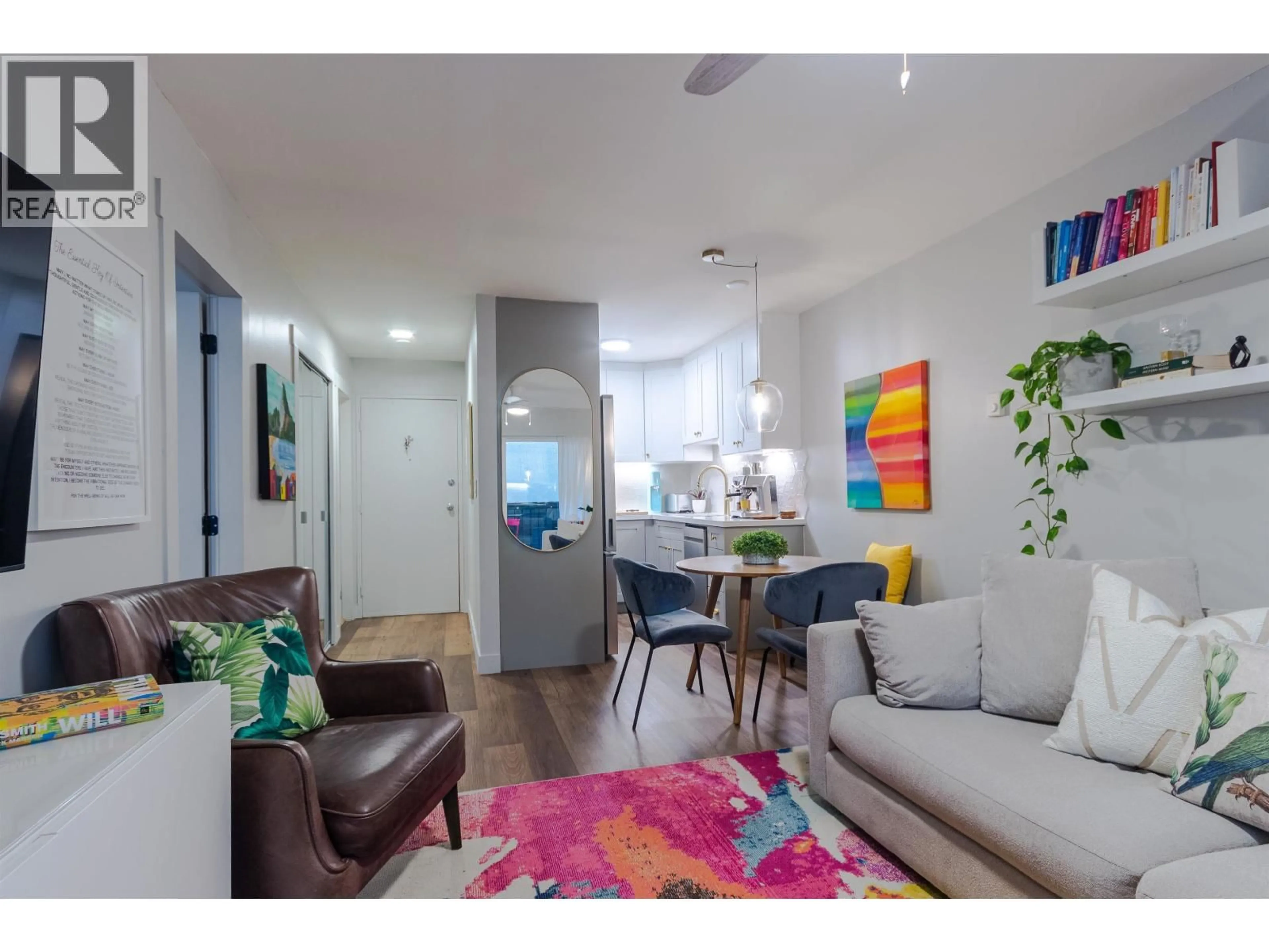 Living room with furniture, unknown for 200 - 2033 7TH AVENUE, Vancouver British Columbia V6J1T3