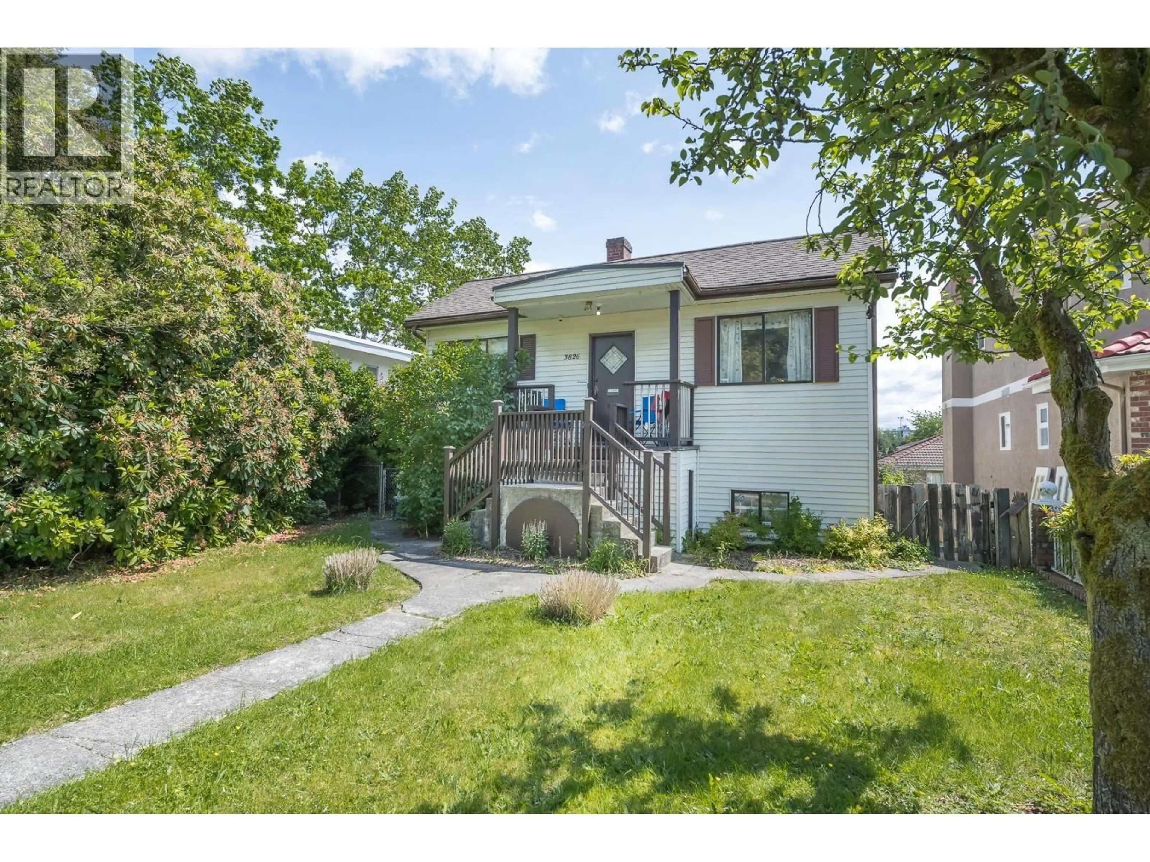 A pic from outside/outdoor area/front of a property/back of a property/a pic from drone, street for 3826 GLENDALE STREET, Vancouver British Columbia V5R1C5